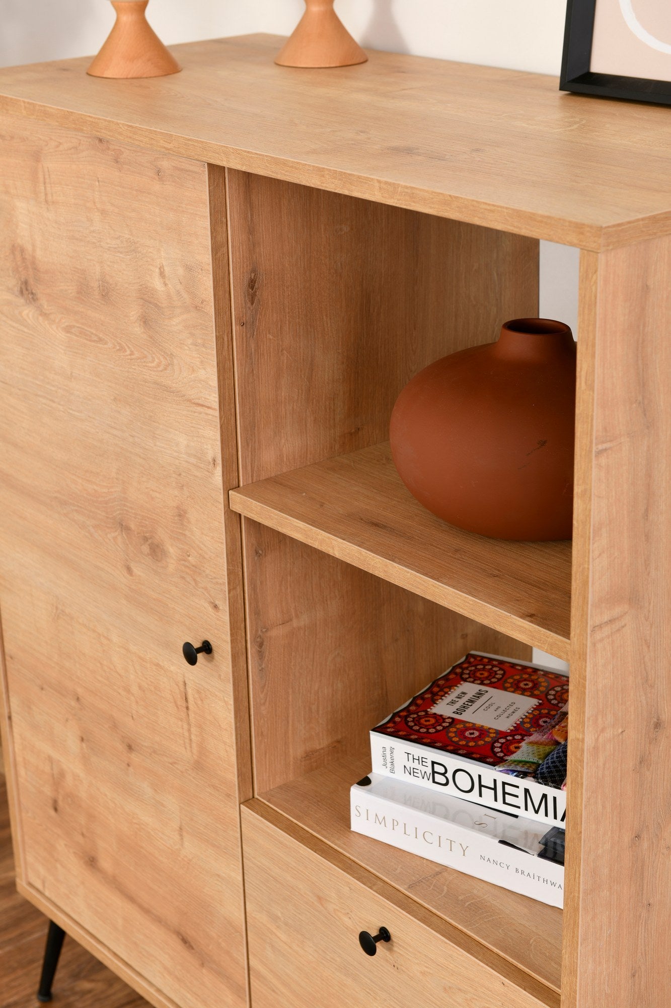 Armário multifuncional elegante, carvalho e preto, 90 x 35 x 110 cm | Painel de partículas 100% revestido de melamina, pernas de metal, 15 cm de altura | Ideal para armazenamento em casa e no escritório