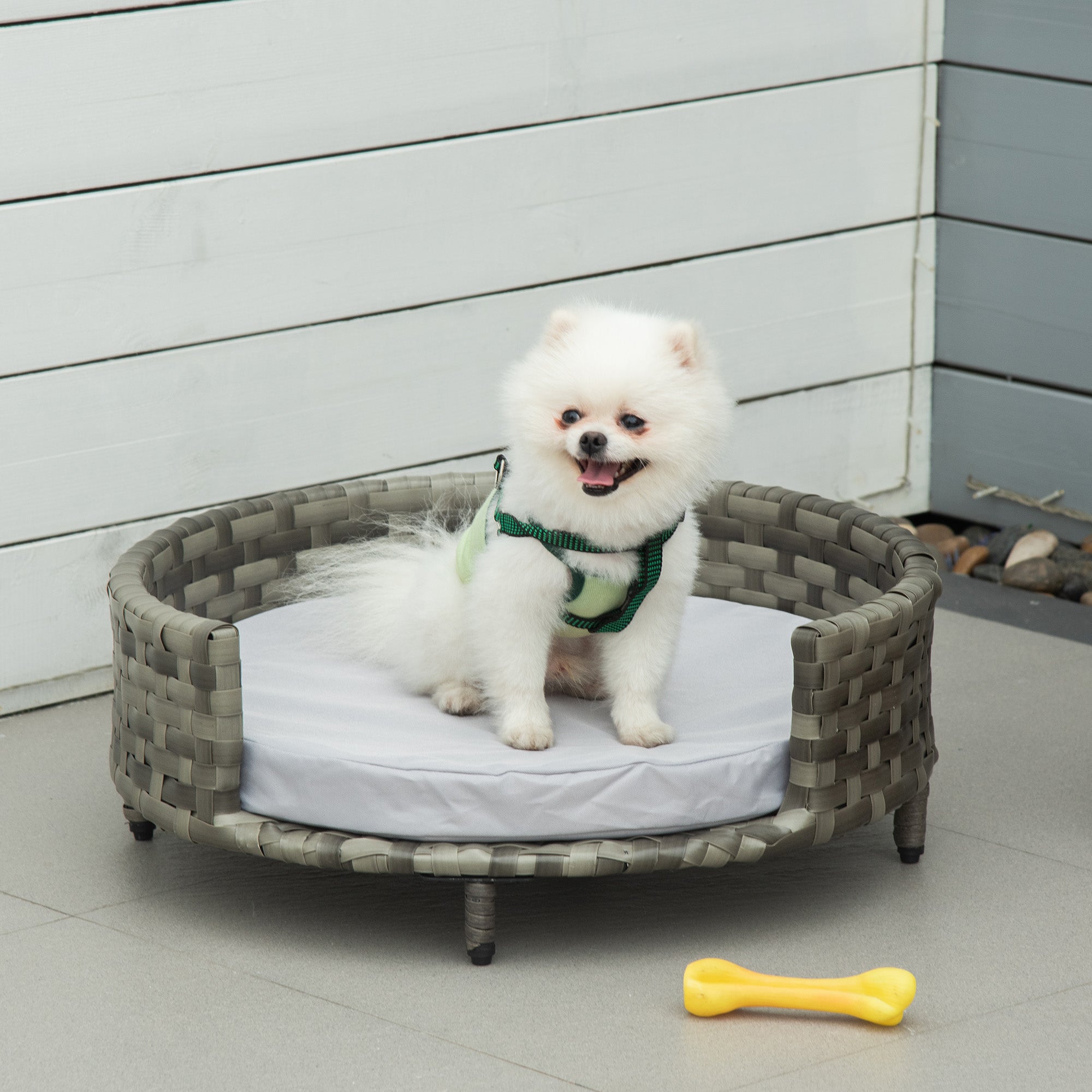 Cama Sofá Redonda para Cães e Gatos de Vime Cinza 60x60x20cm