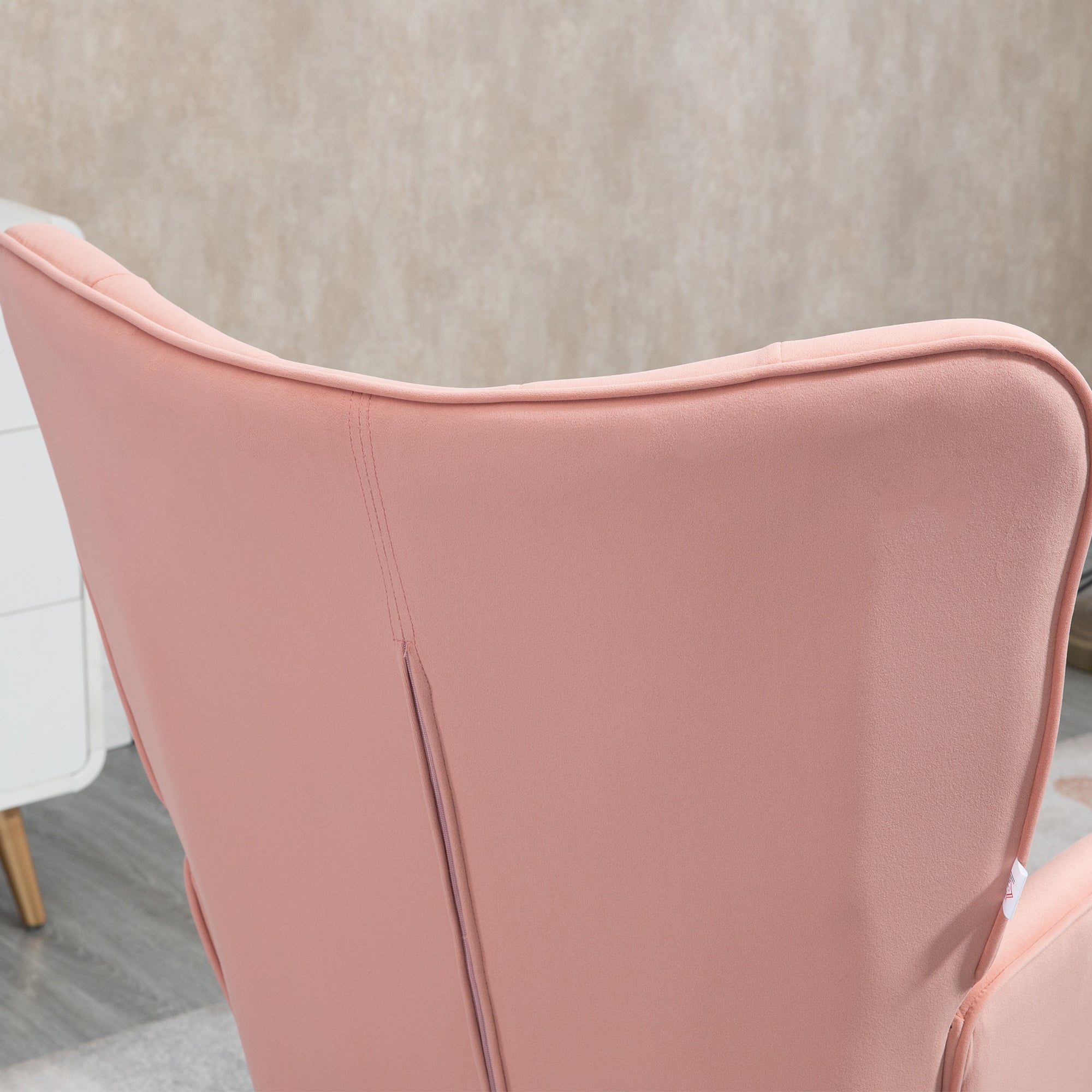 Poltrona Estofada – 68x72x103cm – Cor-de-Rosa – Veludo