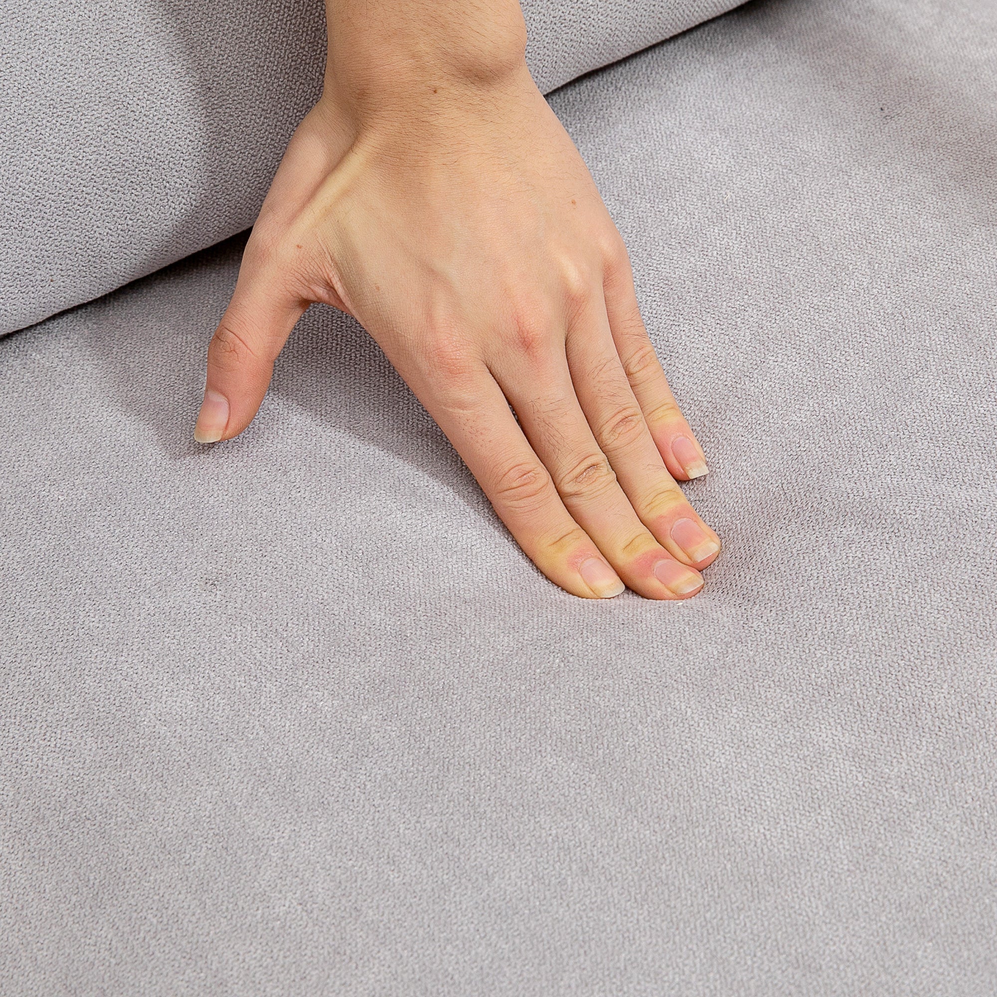 Poltrona Acolchoada – 61x78x76 cm – Cinzento – Veludo