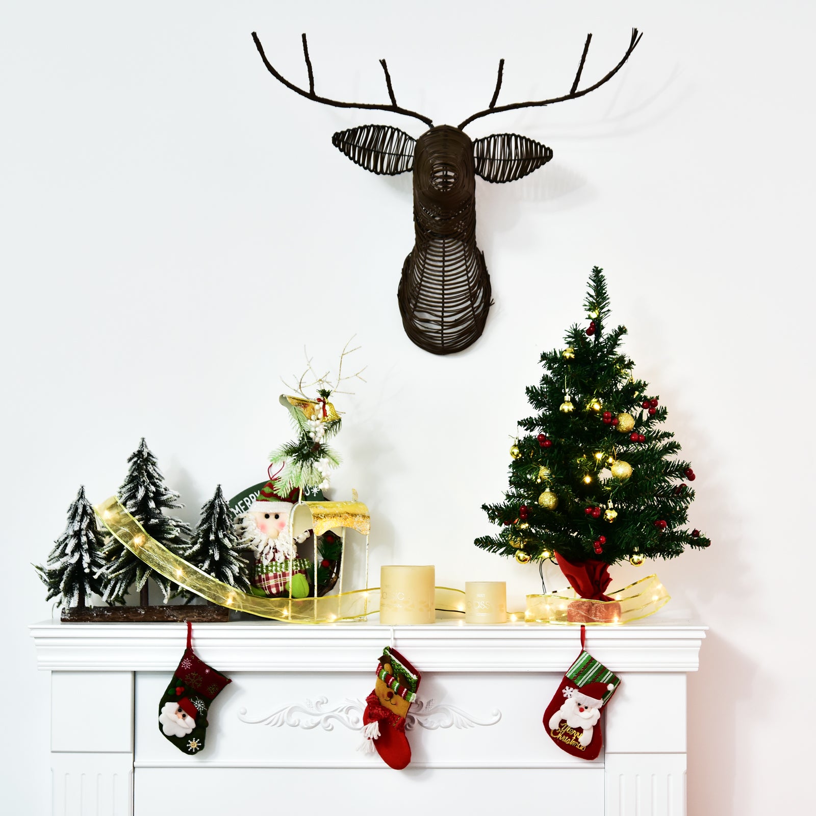 Mini Árvore de Natal 60cm Verde Ø40x60cm com Luzes LED e Decorações