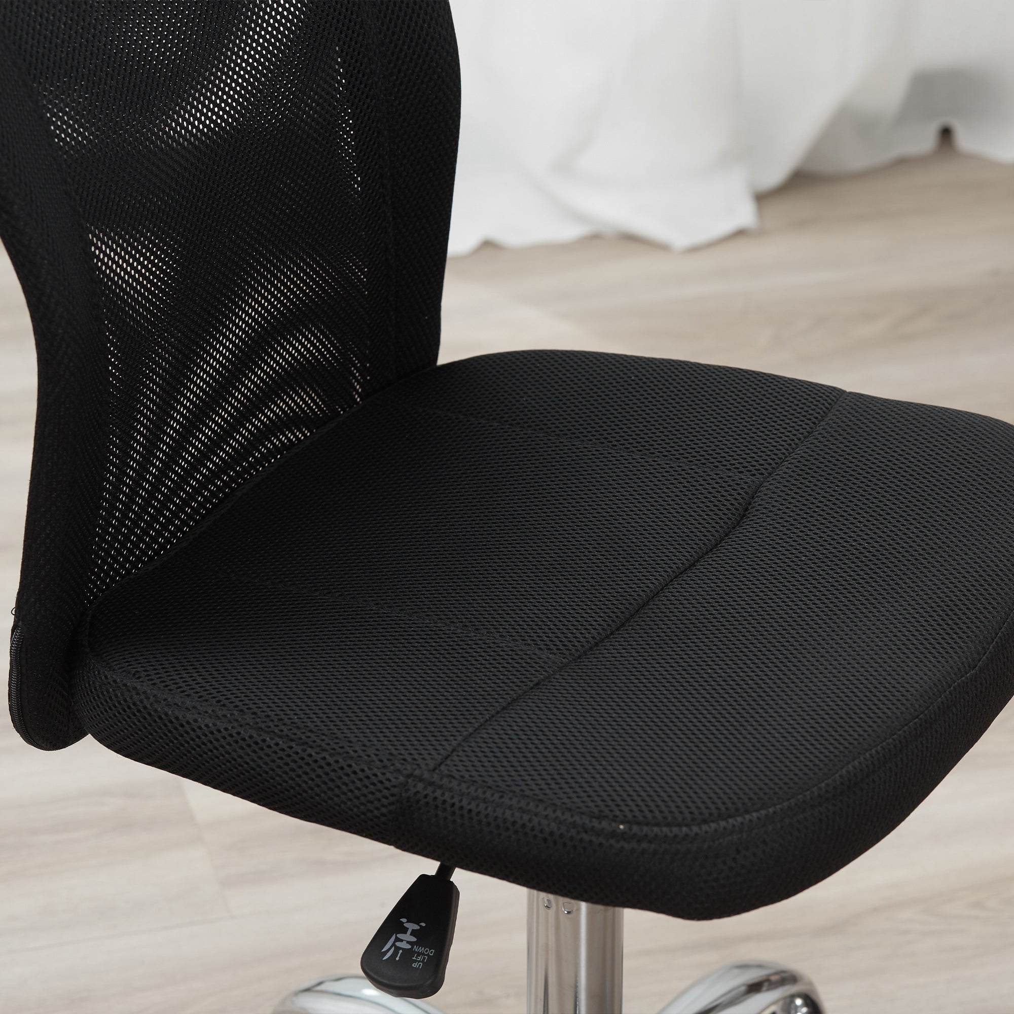 Cadeira de Escritório Giratória – 43x58x90-100 cm – Preto – Aço e malha
