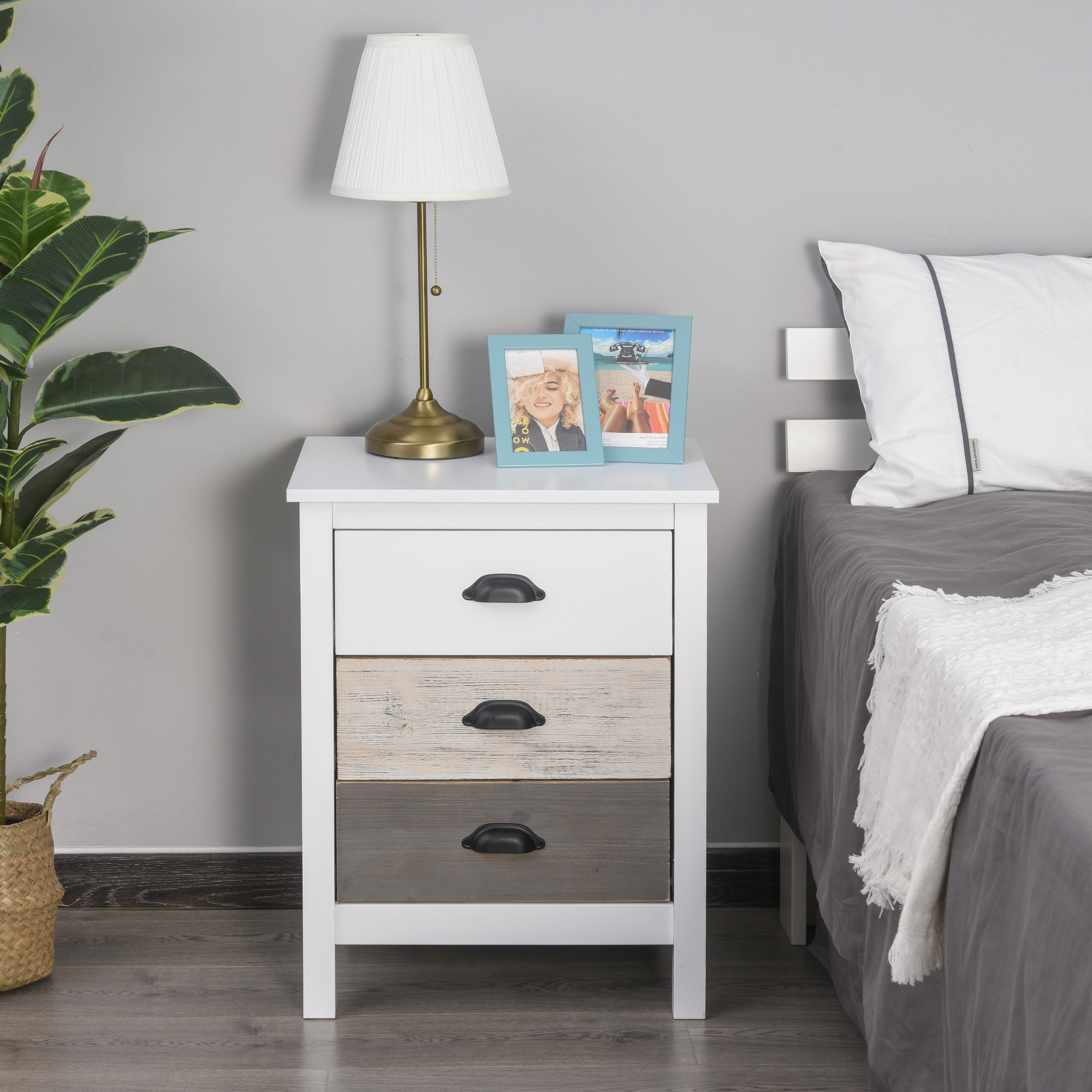 Mesa de Cabeceira Moderna – 50x38x65 cm – Multicor – MDF e madeira de pinho