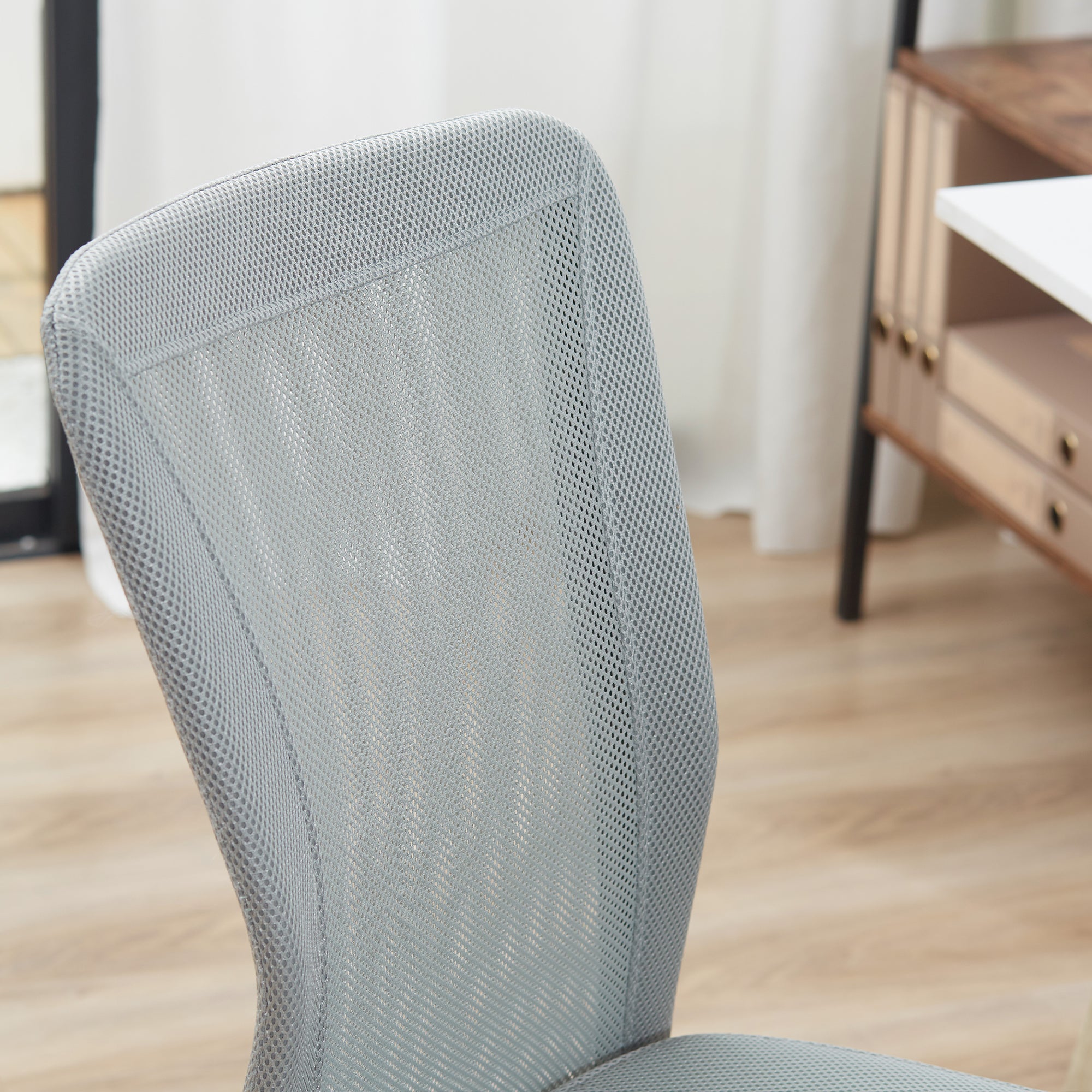 Cadeira de Escritório Giratória – 43x58x90-100 cm – Cinza – Aço, Malha, Espuma e Nylon