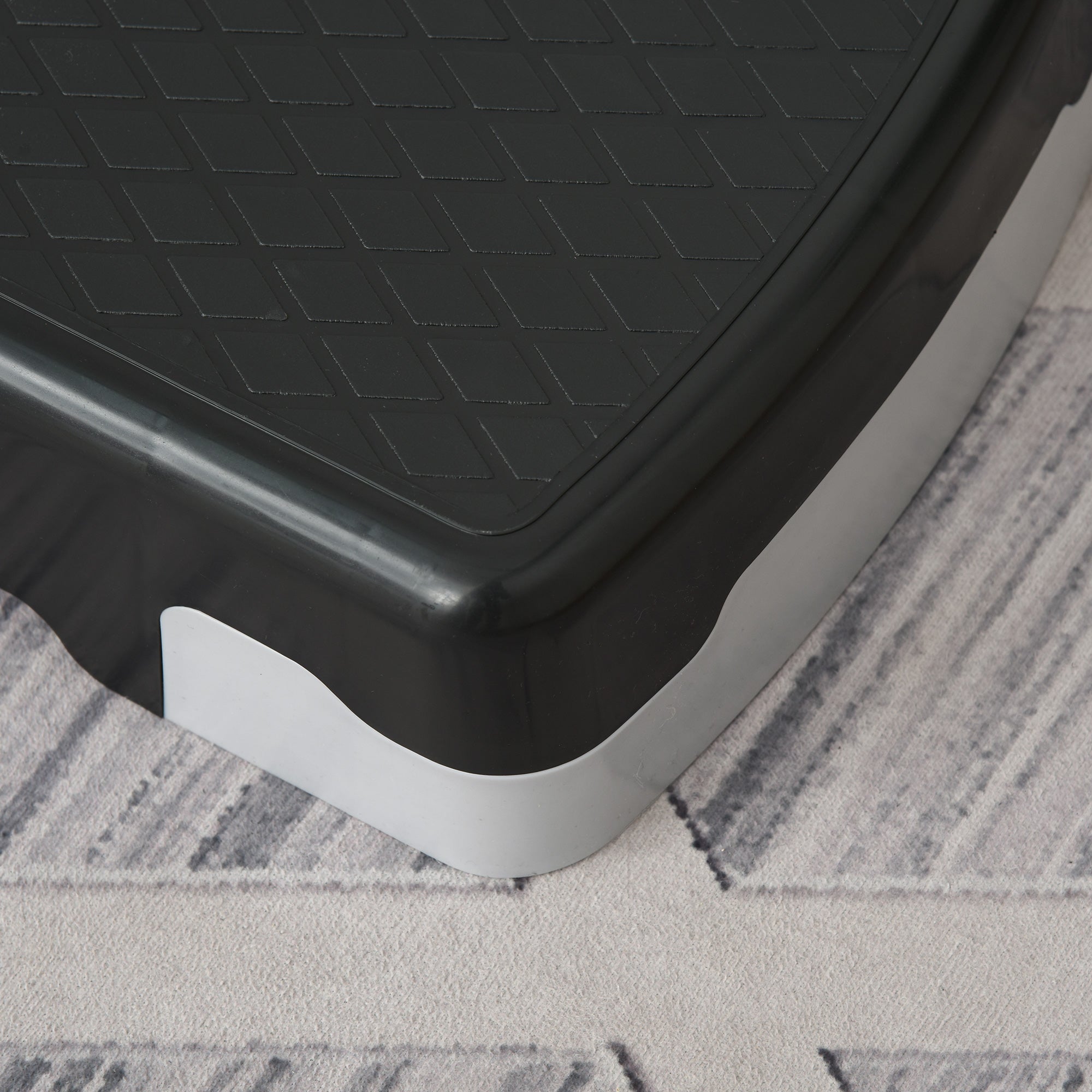 Step Aeróbico Plataforma Step Altura Ajustável 68x29x10-15cm Preto, Cinza e Vermelho