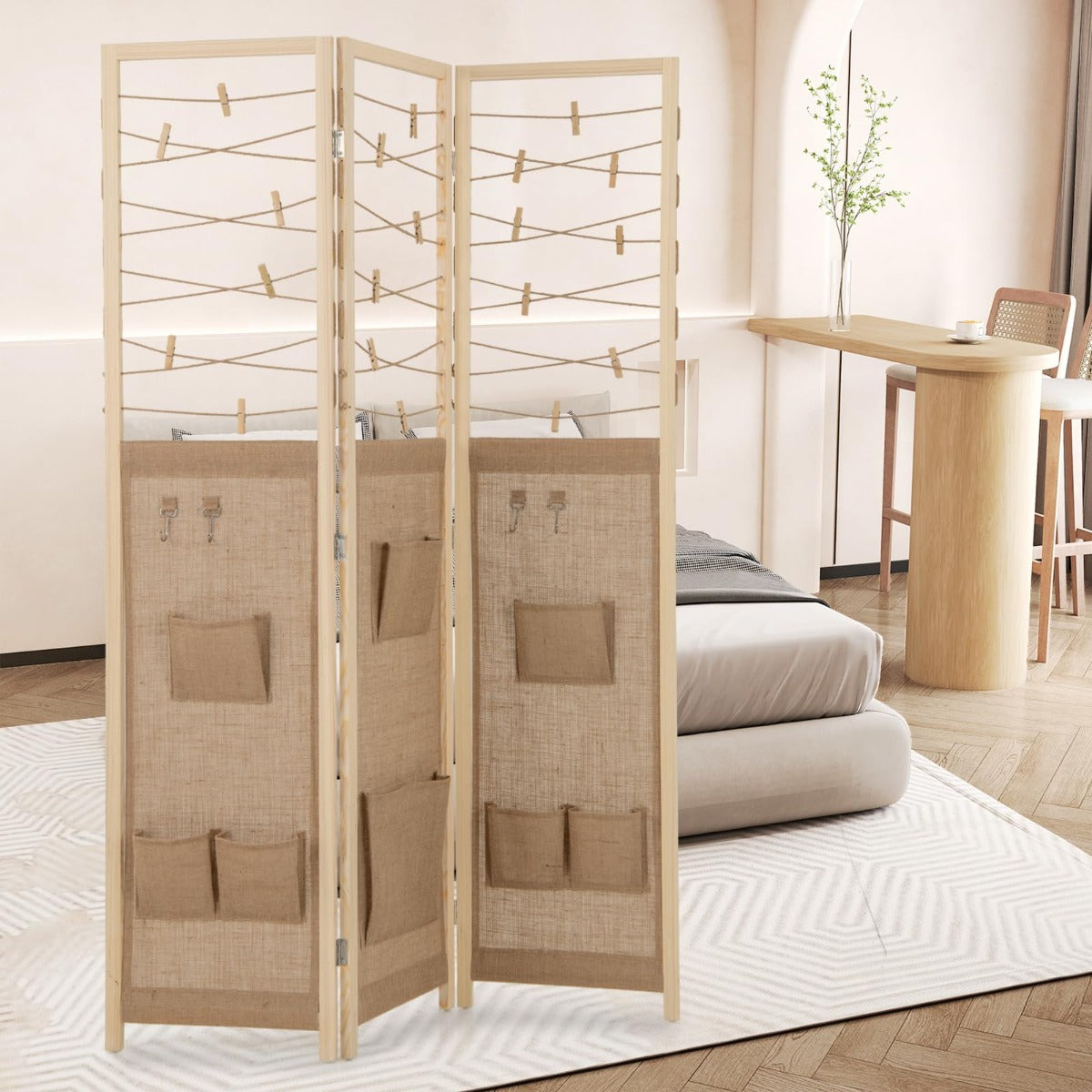 Biombo de 3 Painéis Separador Interior com 8 Bolsos 4 Ganchos Cordas de Juta e 20 Clipes de Bambu 120 x 170 cm