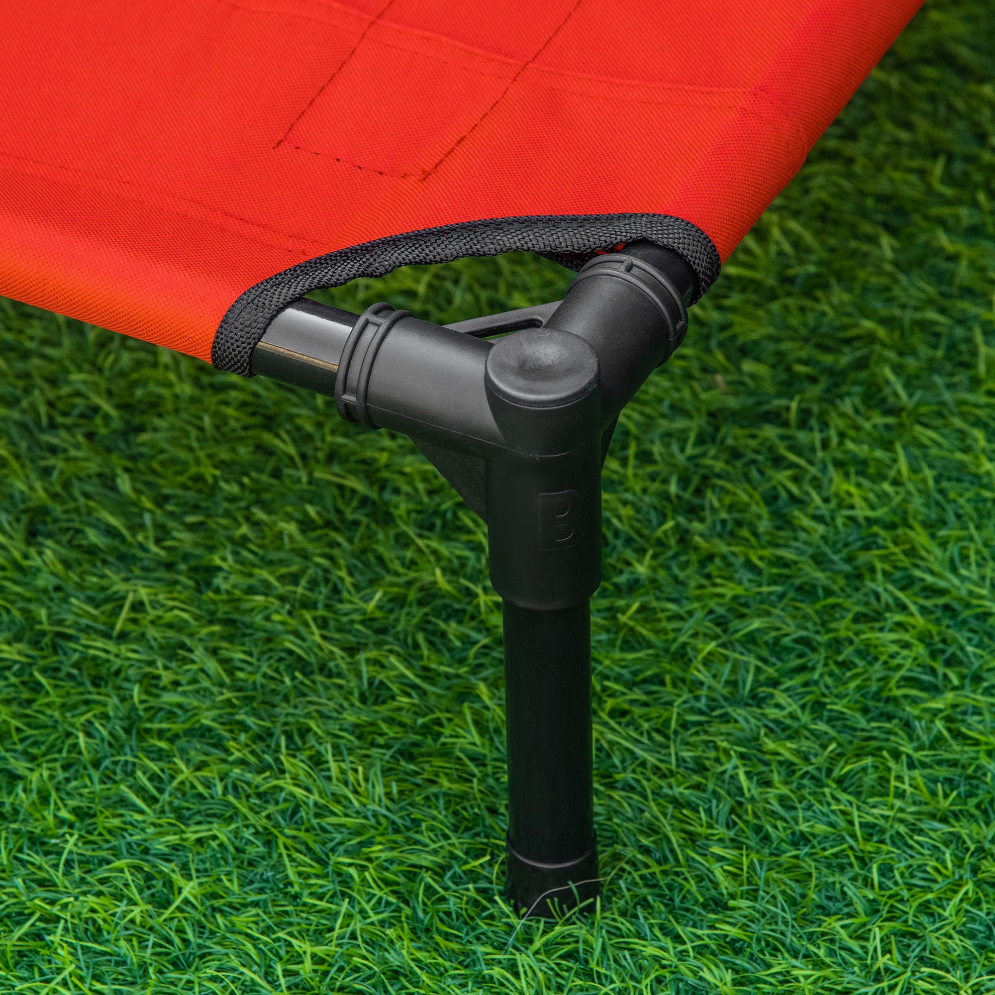 Cama para Animais de Estimação Elevada Vermelha 64x46x18cm