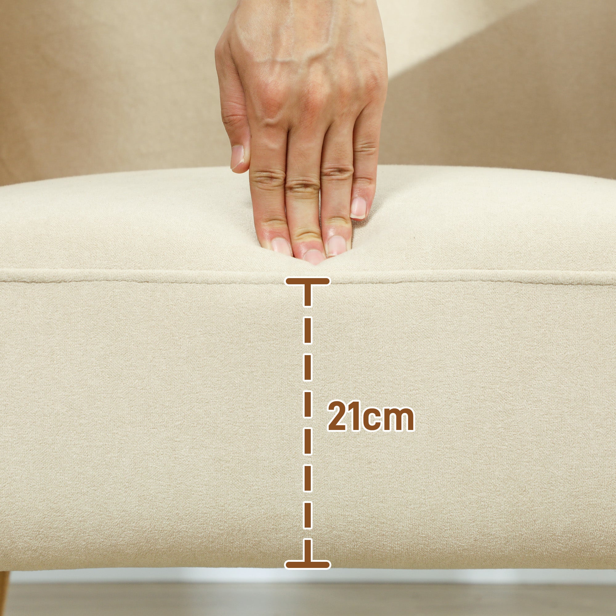 Poltrona Nórdica - 72x87x82 cm - Bege e Ocre - Veludo