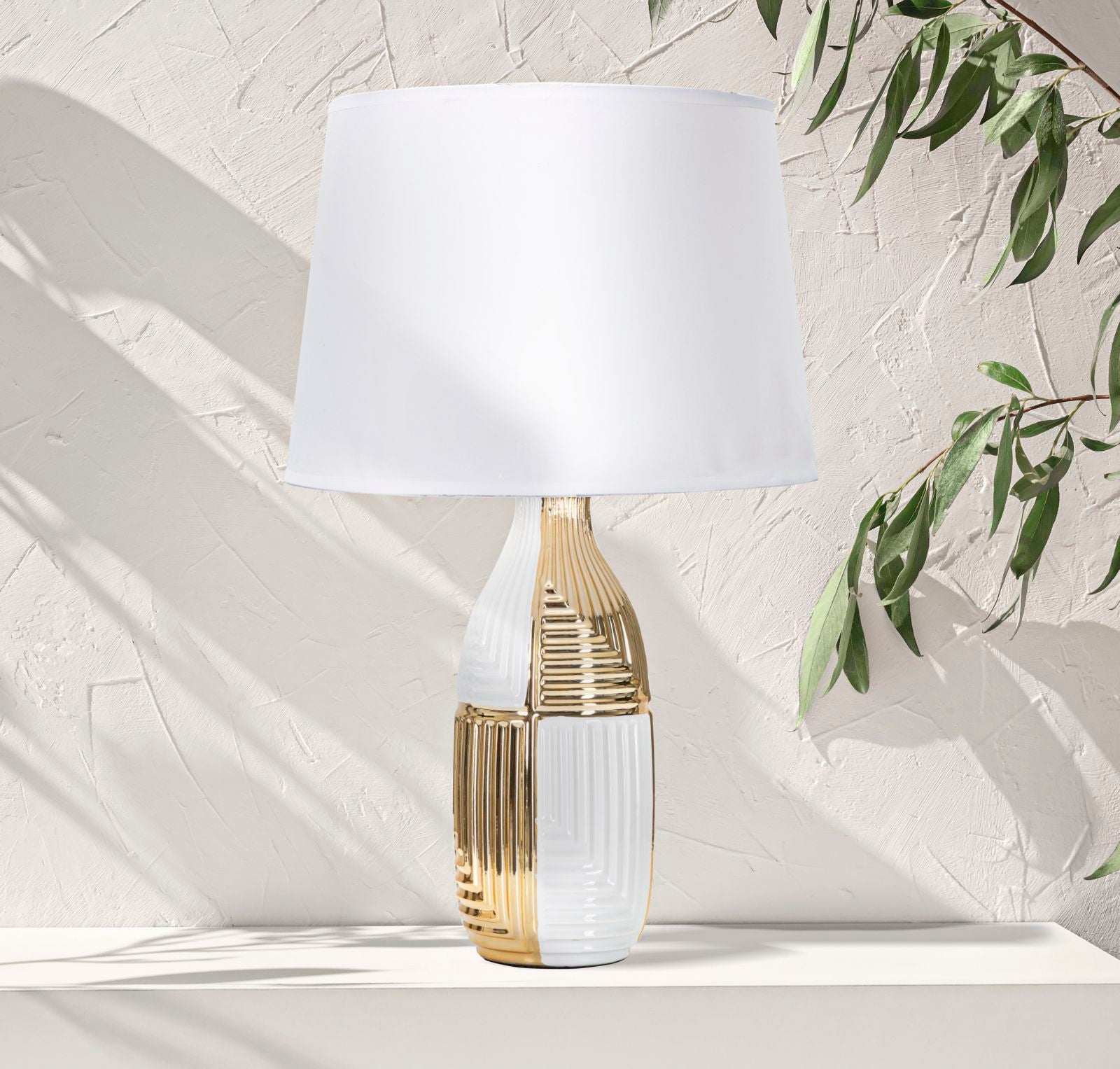 Candeeiro de Mesa GLAM – Branco e Dourado