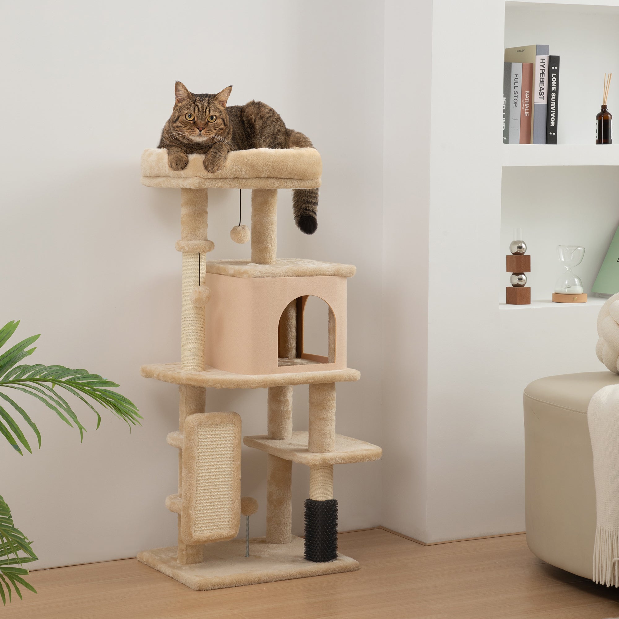 Arranhador para Gatos Bege 44x34x104 cm com Plataformas e Bolas Suspensas