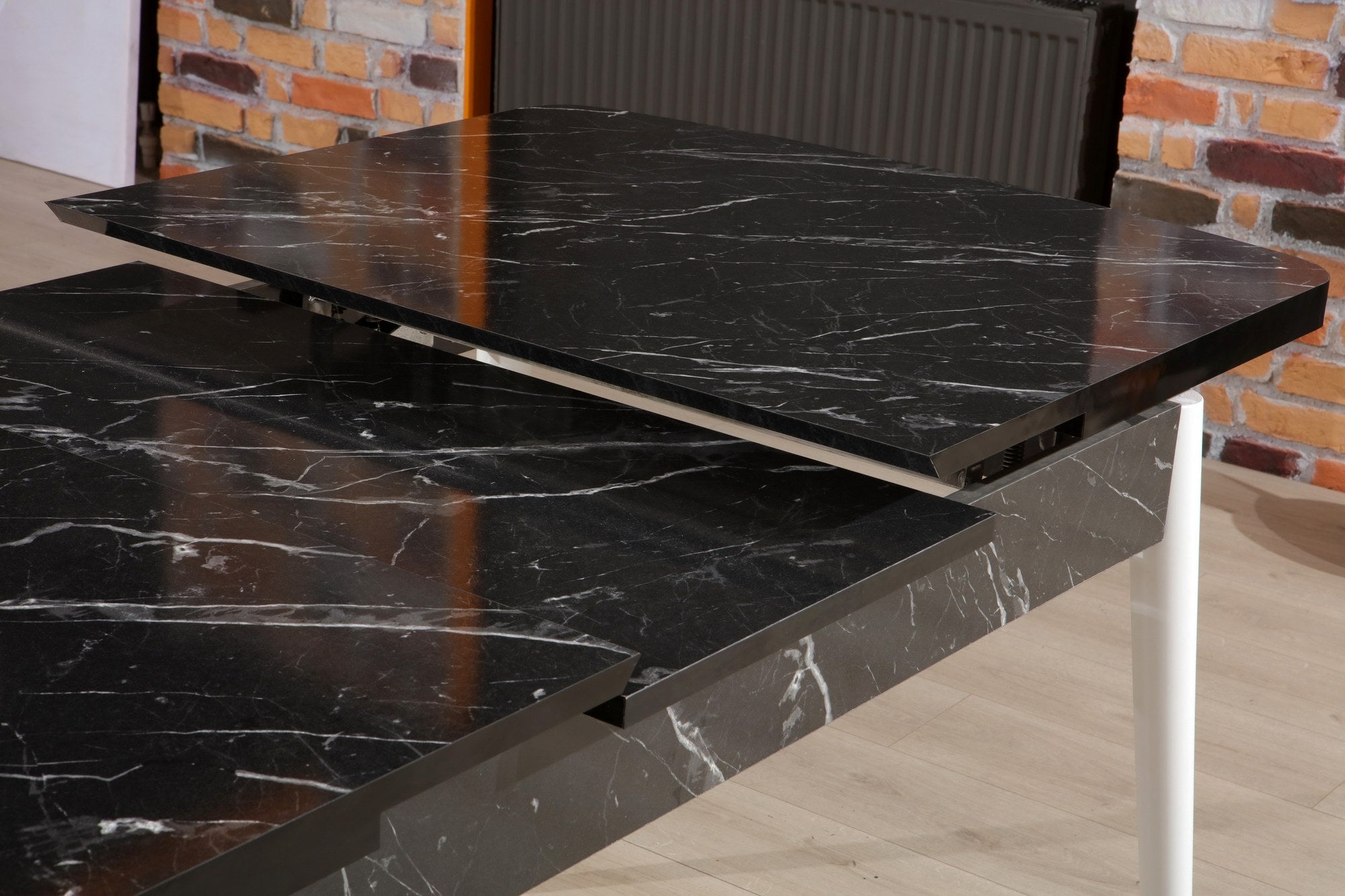 Mesa de Jantar Extensível-Bendir-Preto
Branco
