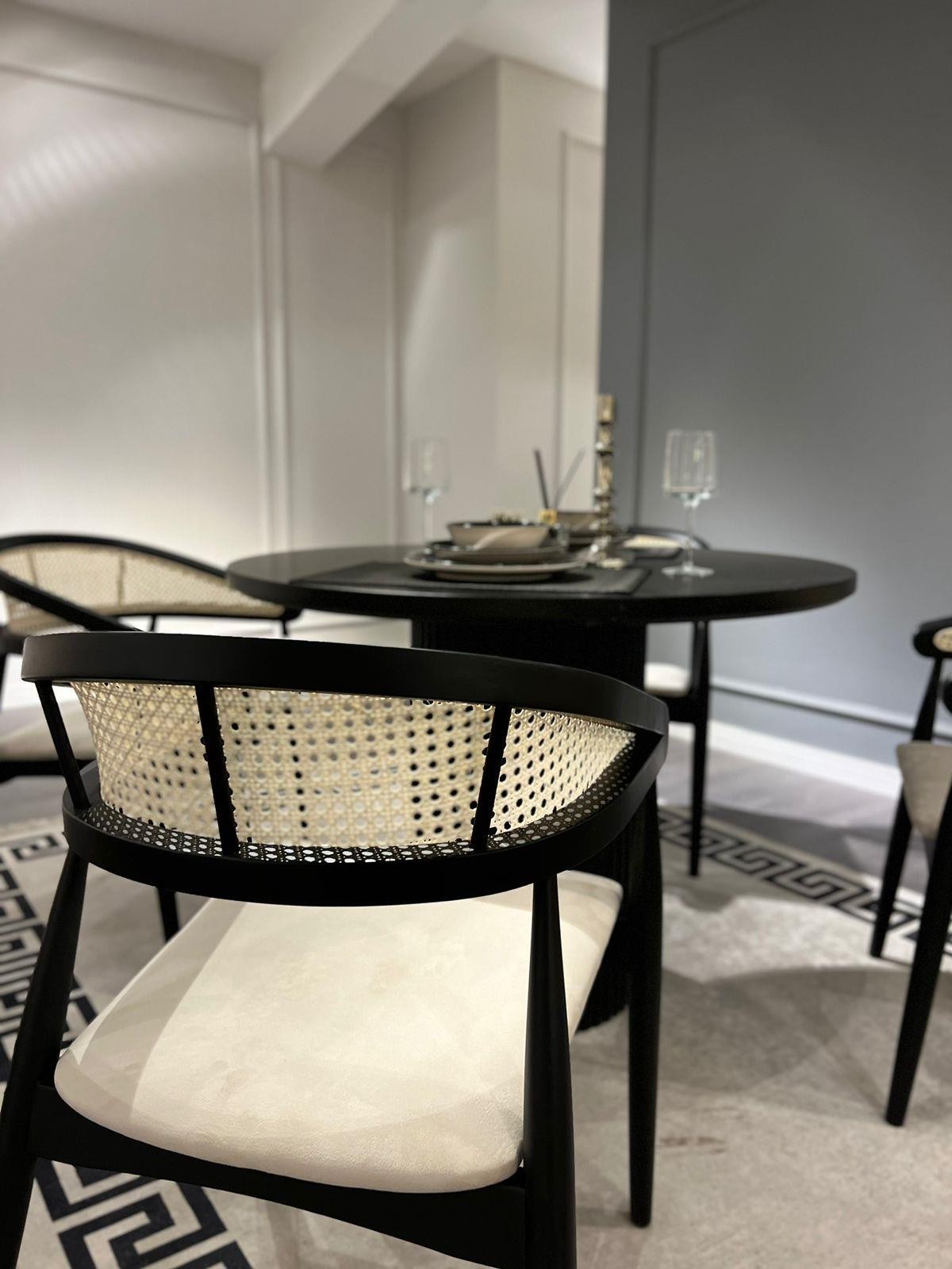 Conjunto de mesa de jantar e cadeiras (5 peças)-Moon-Preto
Branco