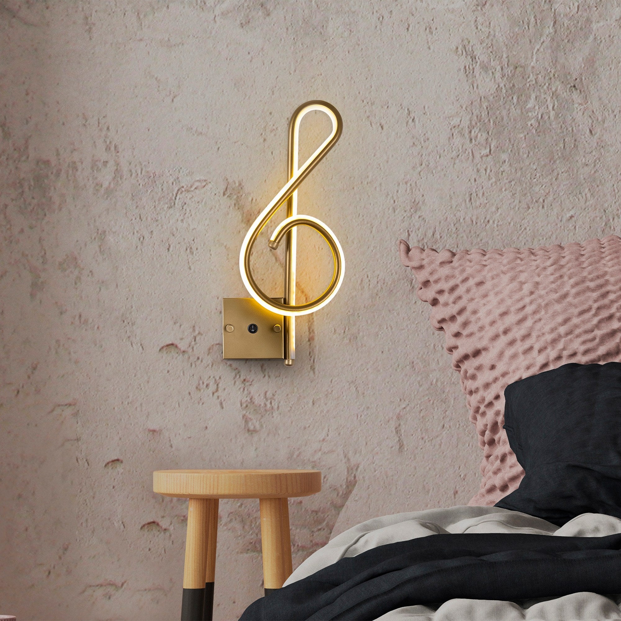 Candeeiro de Parede Elegante Dourada, Corpo em Metal, 20x45x3 cm | LED 12W 3000K, IP20 | Iluminação Elegante para Decoração e Ambiente Modernos