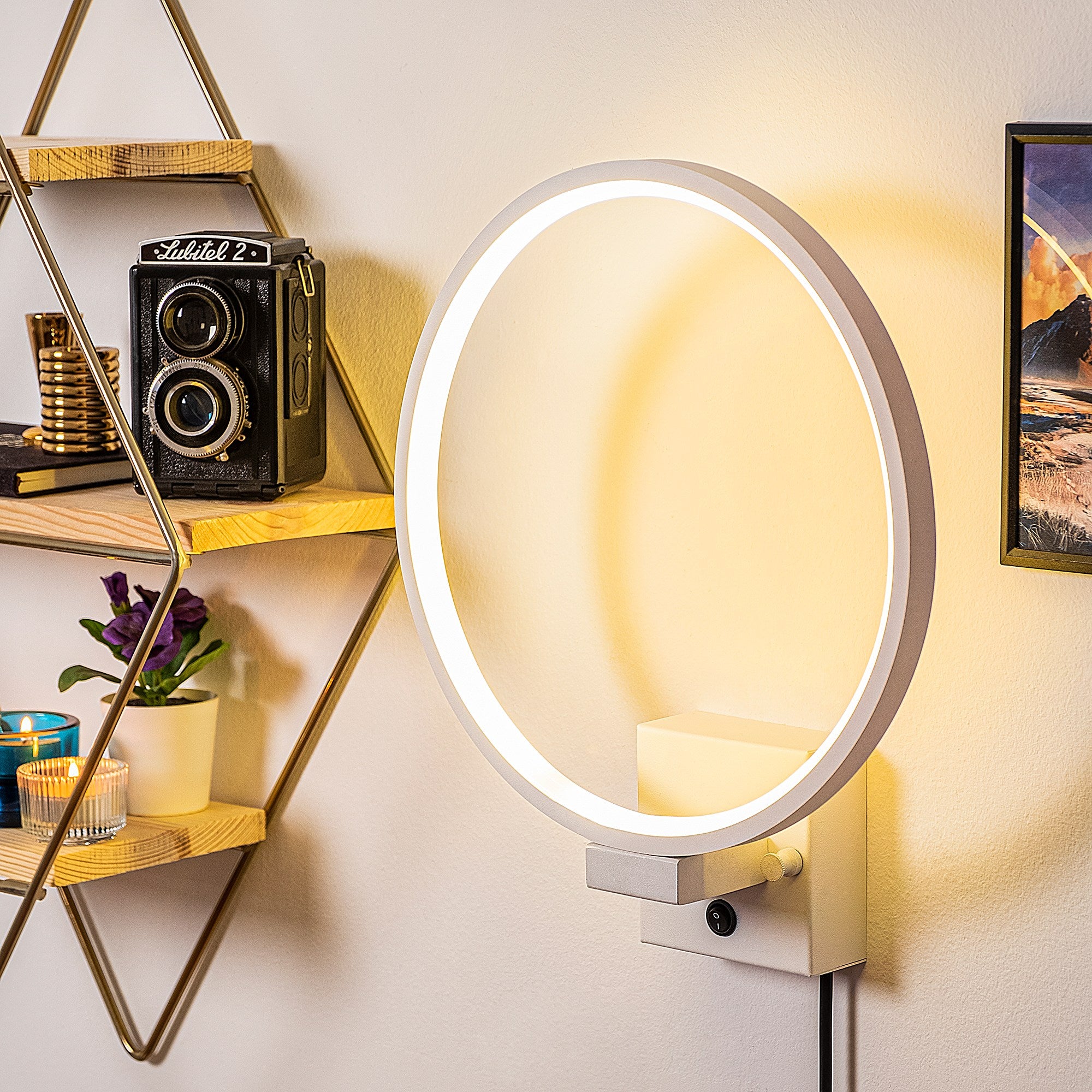 Candeeiro de Parede branca elegante, corpo de metal, 30 x 36 x 9 cm | IP20, LED 12W 3000K, cabo de 200 cm | Ideal para decoração moderna e iluminação ambiente