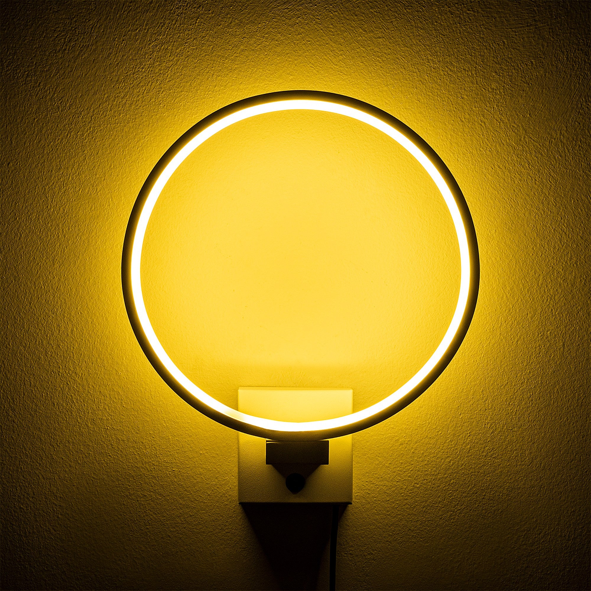 Candeeiro de Parede branca elegante, corpo de metal, 30 x 36 x 9 cm | IP20, LED 12W 3000K, cabo de 200 cm | Ideal para decoração moderna e iluminação ambiente