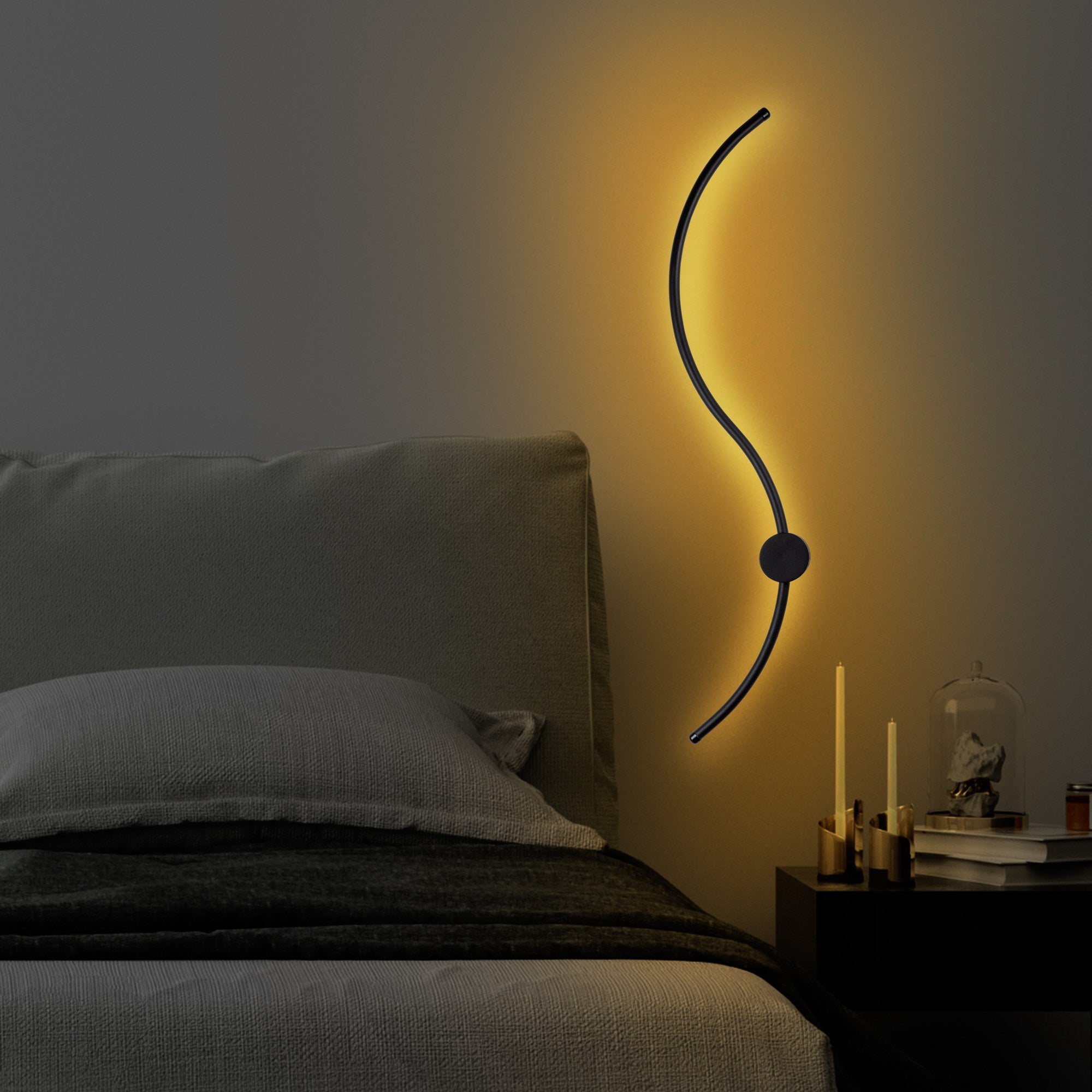 Candeeiro de Parede preta elegante, corpo de metal, 90 x 17 x 10 cm | LED SMD 14 W 3000 K | Classificação IP20, perfeita para decoração moderna e iluminação ambiente