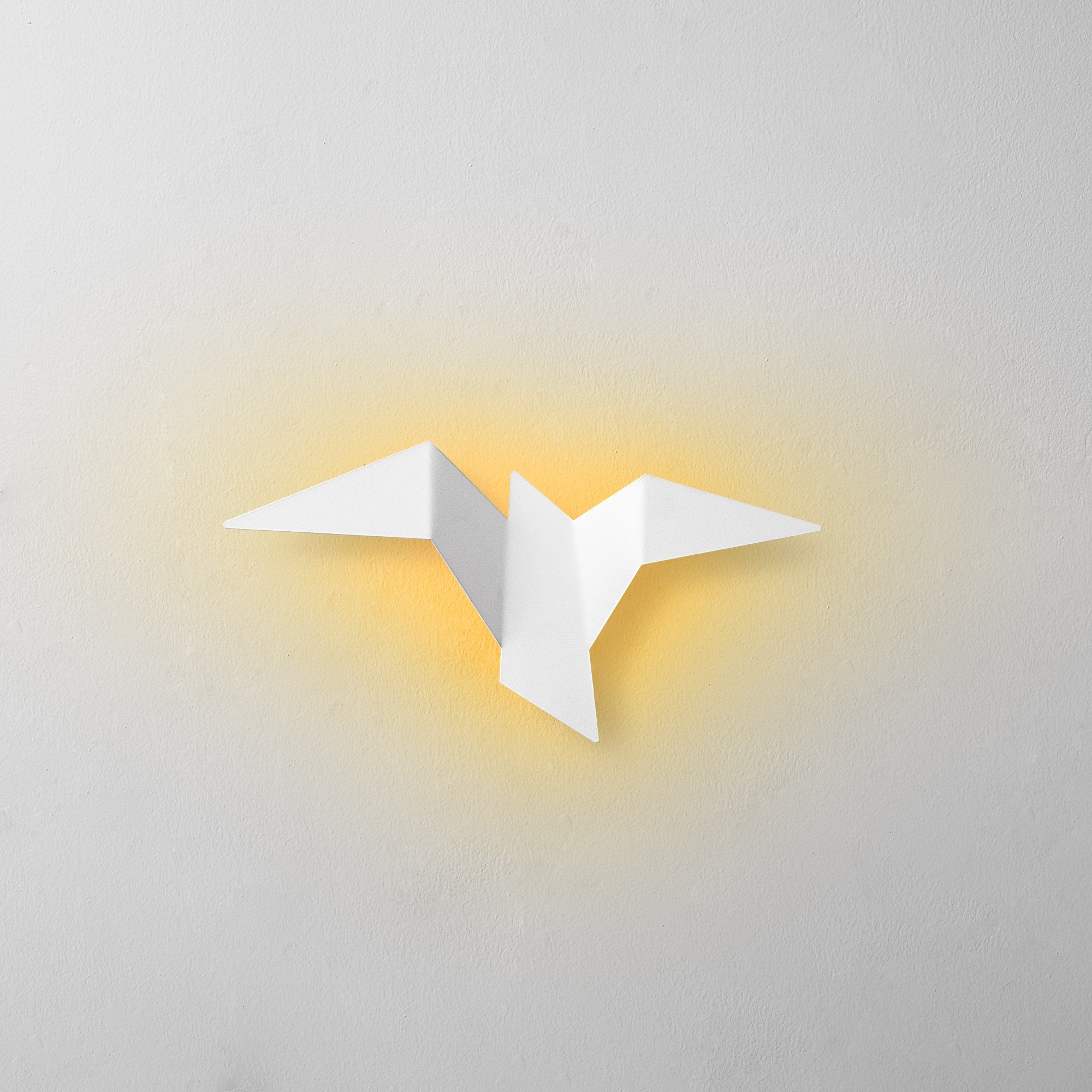 Luminária de Parede Branca Elegante, Corpo de Metal, 31 x 12 x 16 cm | IP20, LED 1W 3000K | Iluminação Elegante para Decoração e Ambiente Modernos