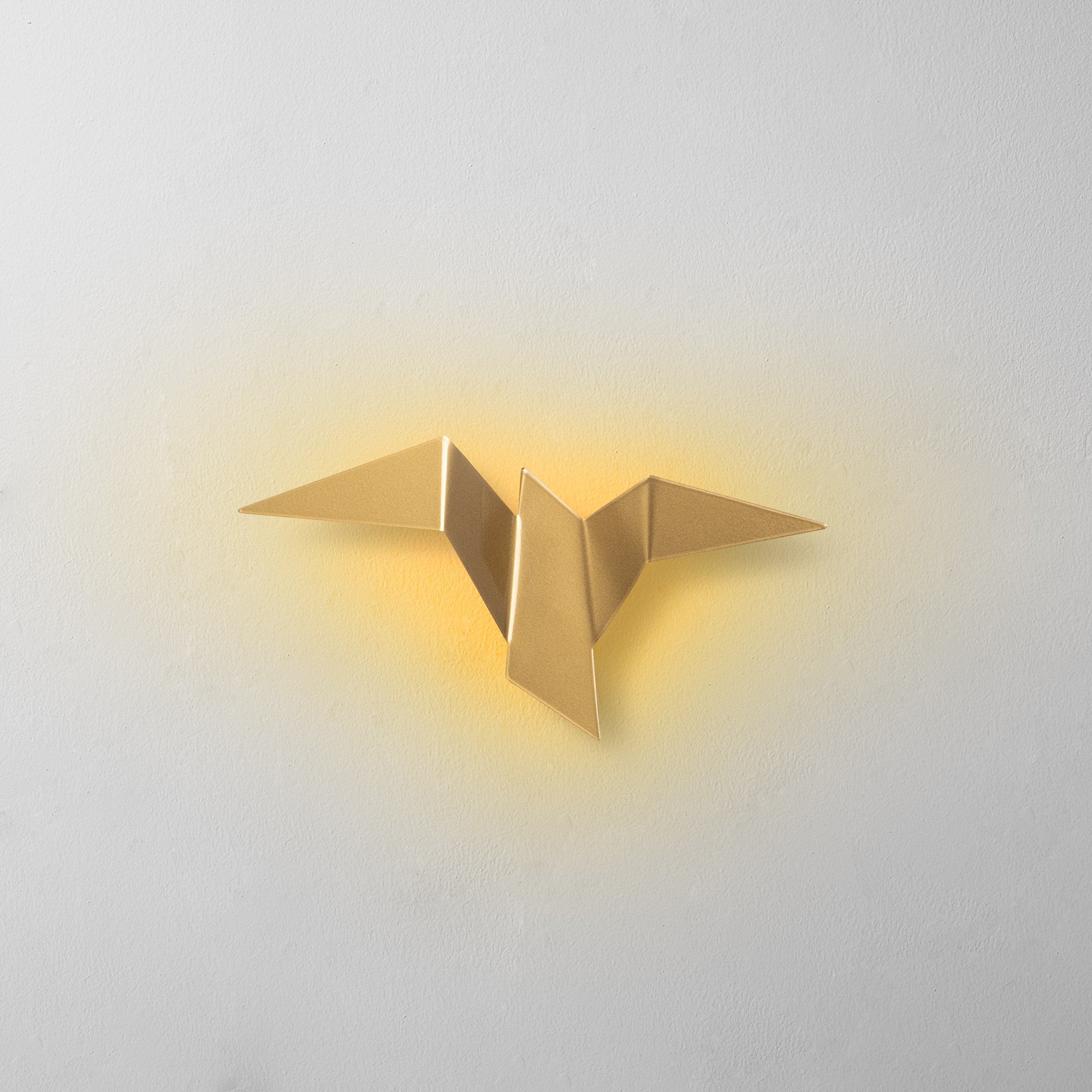 Luminária de Parede Elegante Dourada, Corpo em Metal, 31 x 12 x 16 cm | IP20, LED 1W 3000K | Iluminação Elegante para Decoração e Ambiente Modernos