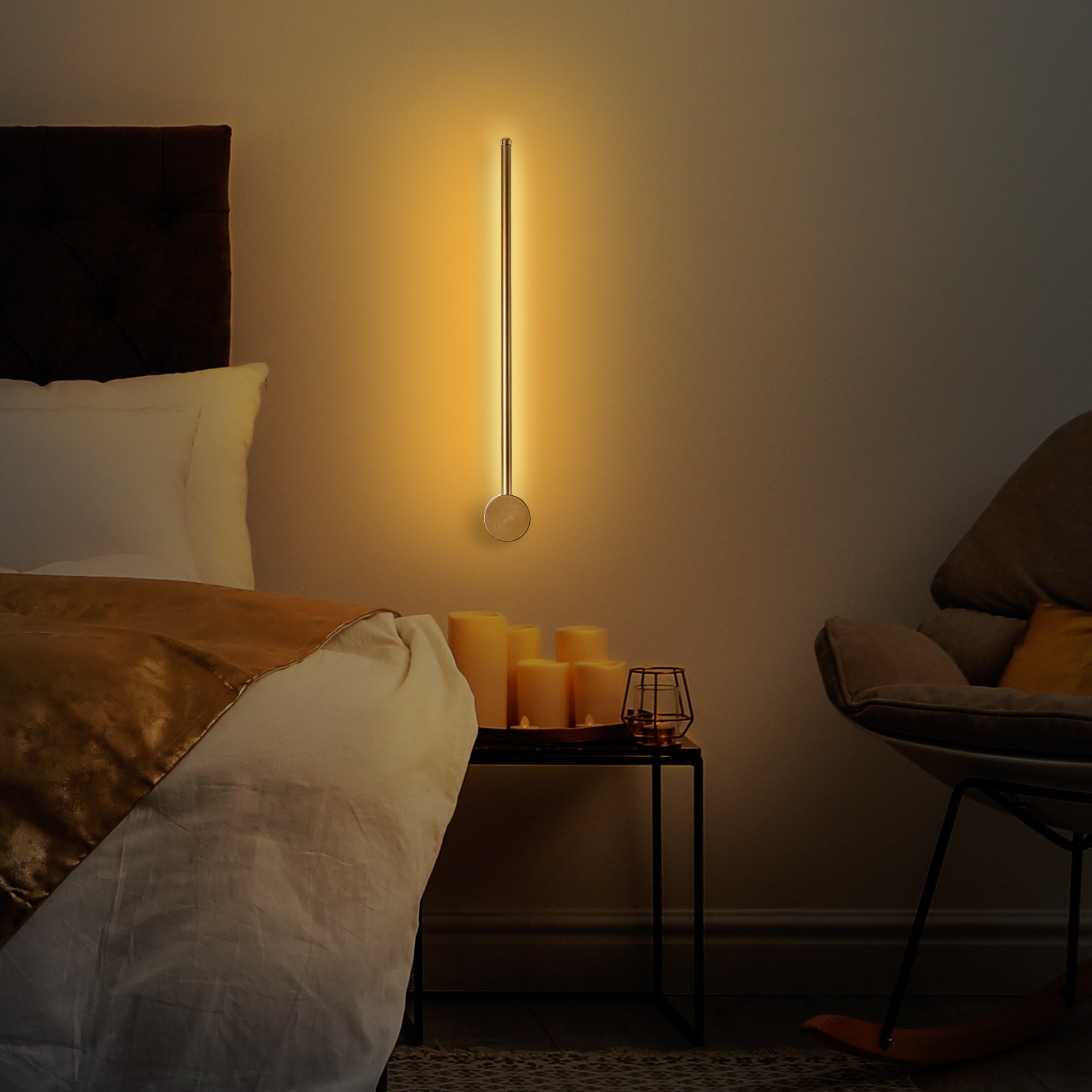 Candeeiro de Parede Elegante Dourada, Corpo em Metal, 62 x 10 x 7 cm | LED SMD 8W 3000K | Iluminação Elegante para Decoração Moderna, Classificação IP20