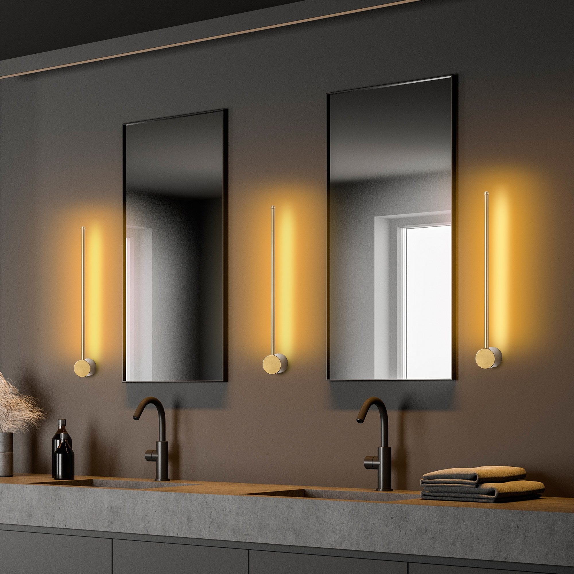 Candeeiro de Parede Elegante Dourada, Corpo em Metal, 62 x 10 x 7 cm | LED SMD 8W 3000K | Iluminação Elegante para Decoração Moderna, Classificação IP20