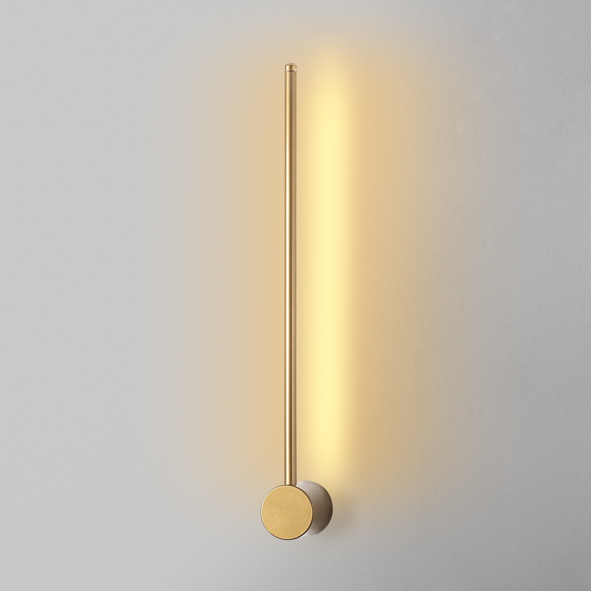 Candeeiro de Parede Elegante Dourada, Corpo em Metal, 62 x 10 x 7 cm | LED SMD 8W 3000K | Iluminação Elegante para Decoração Moderna, Classificação IP20