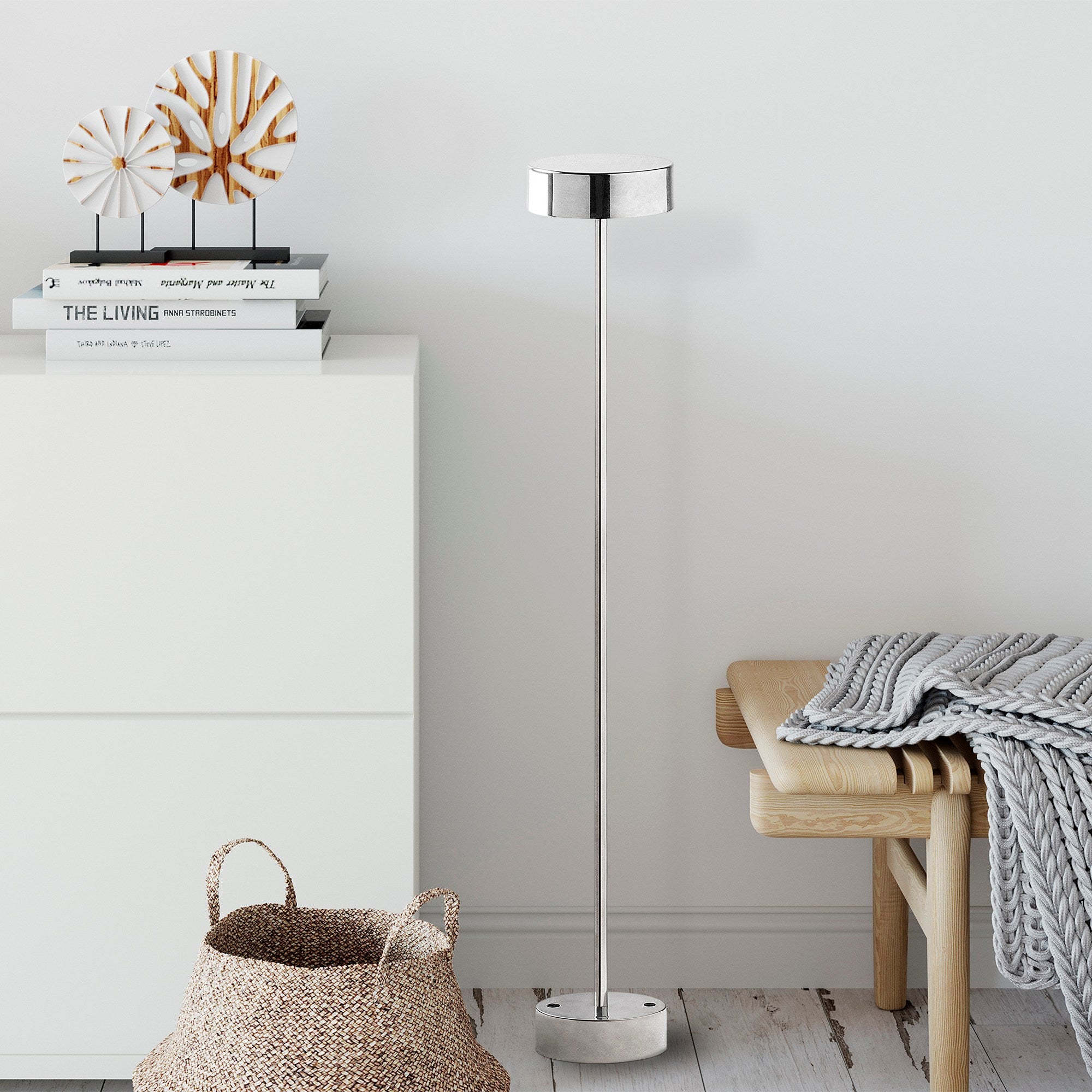 Candeeiro de Pé cromada e estilosa, 111 cm de altura, 16 cm de diâmetro | Corpo de metal, LED de 5 W, 3000 K | Bateria com duração de 8 horas, perfeita para ambientes modernos