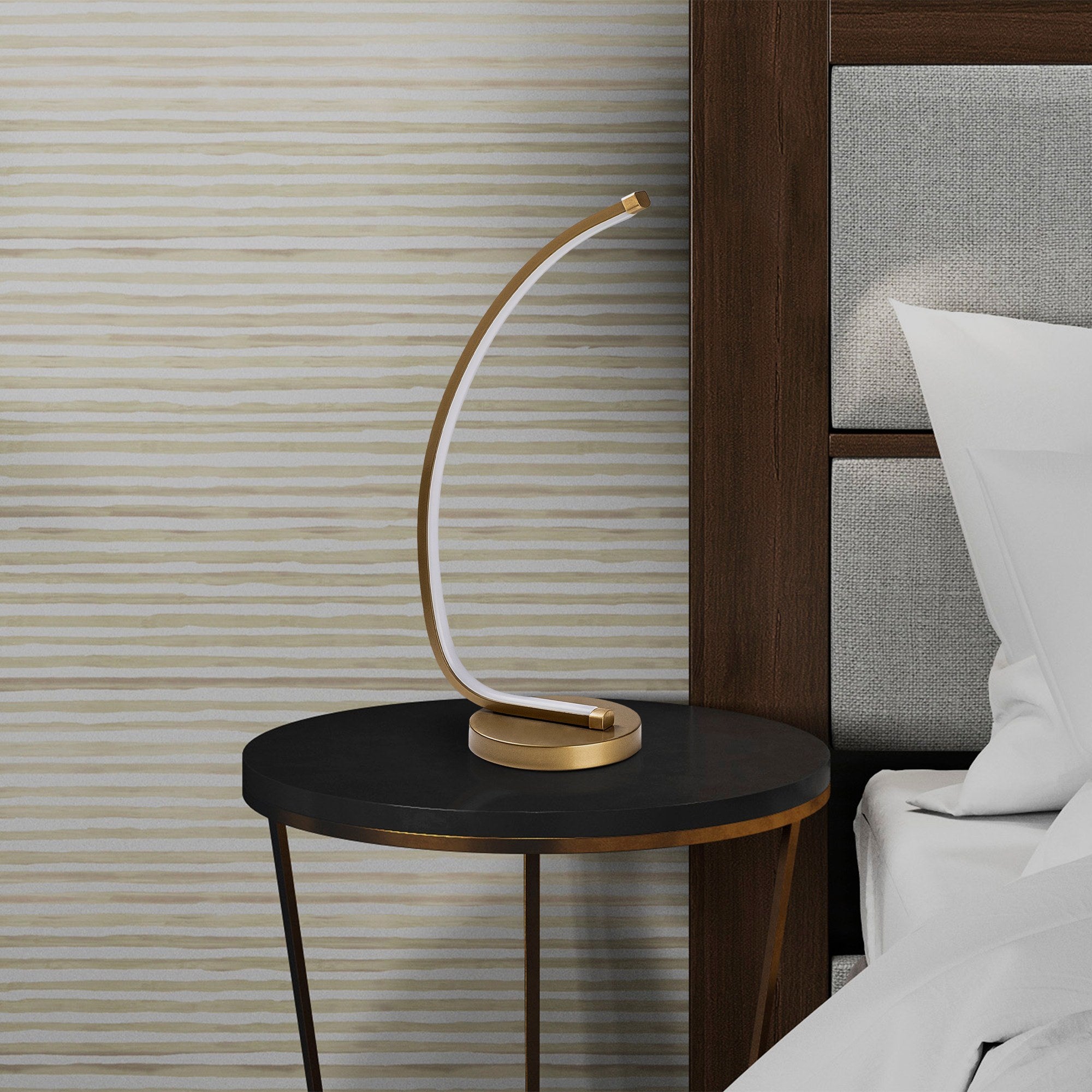 Candeeiro de Mesa Elegante Dourada, Corpo em Metal, 18 x 43 x 13 cm | LED 12W, 3000K, 80 CRI | Iluminação Elegante para Casa e Escritório, Interruptor Liga/Desliga, Cabo de 200 cm