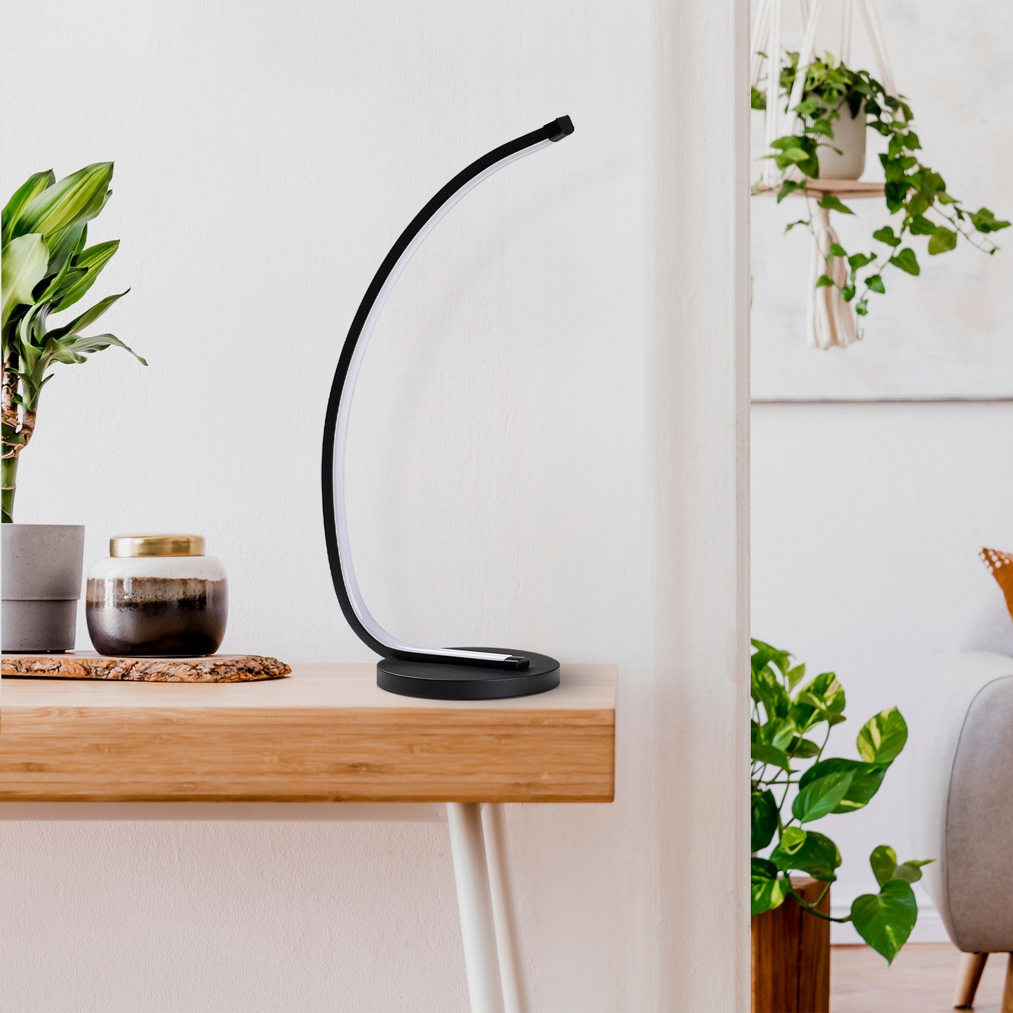 Candeeiro de Mesa Elegante Preta, Corpo de Metal, 43 cm de Altura, 18 cm de Largura, LED 12W 3000K | Interruptor Liga/Desliga, Cabo de 200 cm | Perfeito para Decoração Moderna