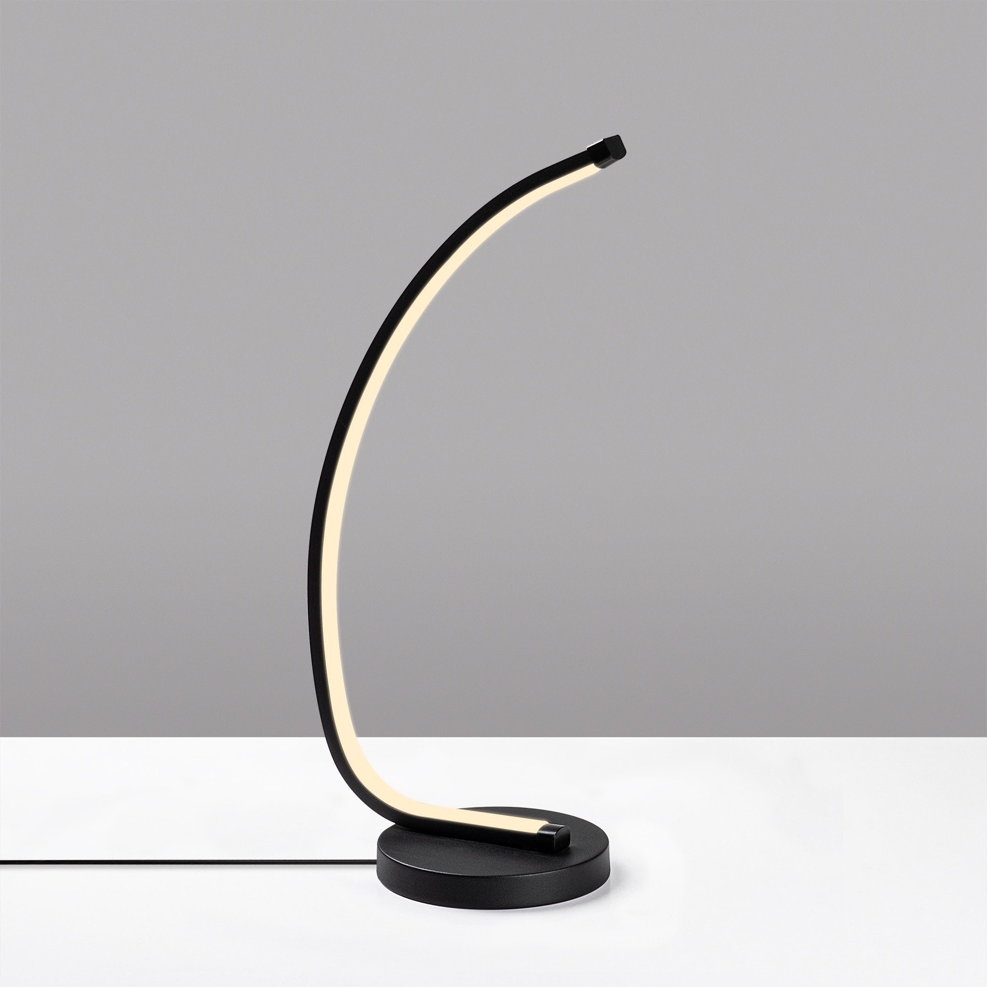 Candeeiro de Mesa Elegante Preta, Corpo de Metal, 43 cm de Altura, 18 cm de Largura, LED 12W 3000K | Interruptor Liga/Desliga, Cabo de 200 cm | Perfeito para Decoração Moderna
