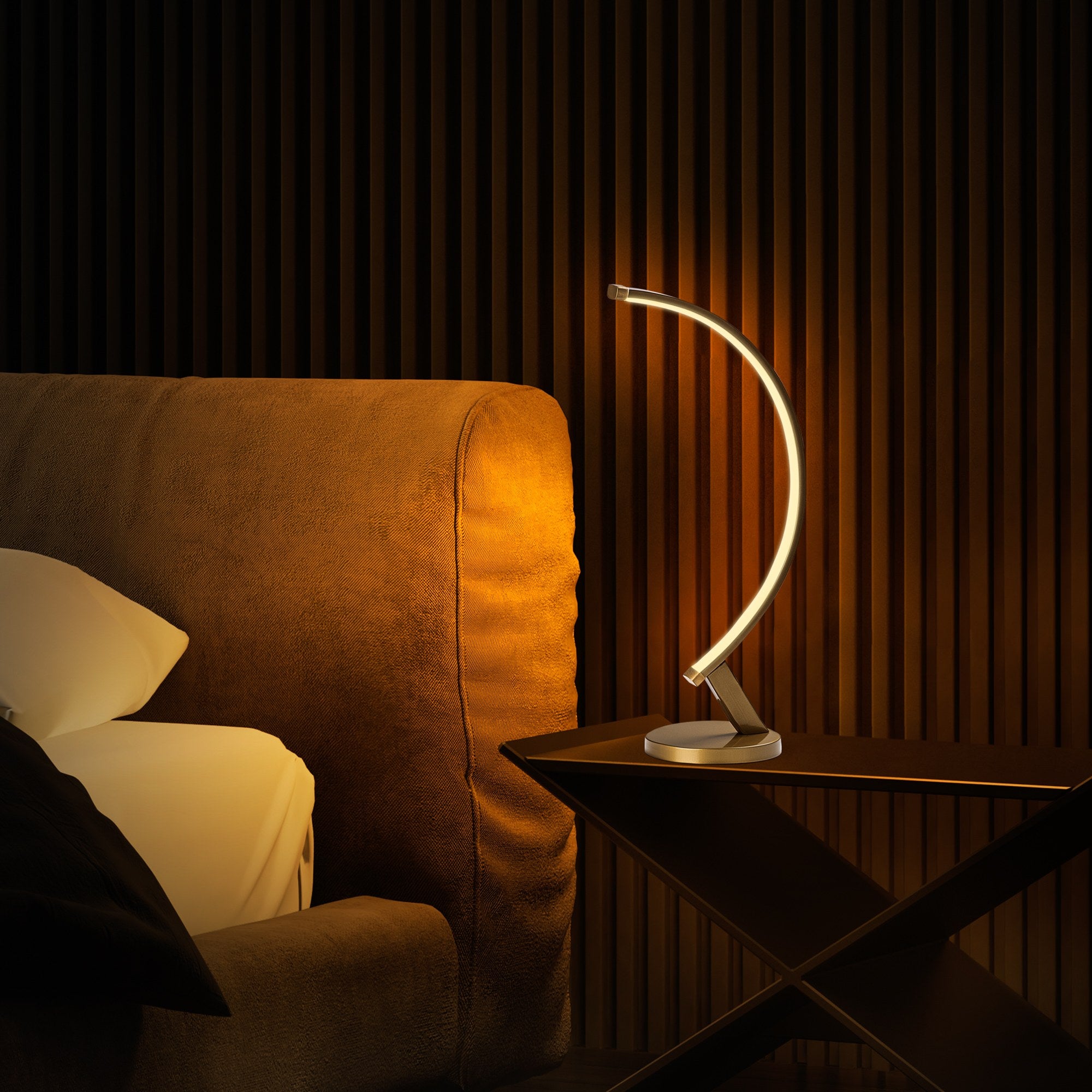 Candeeiro de Mesa Elegante Dourada, Corpo em Metal, 47 cm de Altura, Base de 13 cm, Cabo de 200 cm, IRC de 80, LED 12W 3000K | Ideal para Decoração e Iluminação Moderna