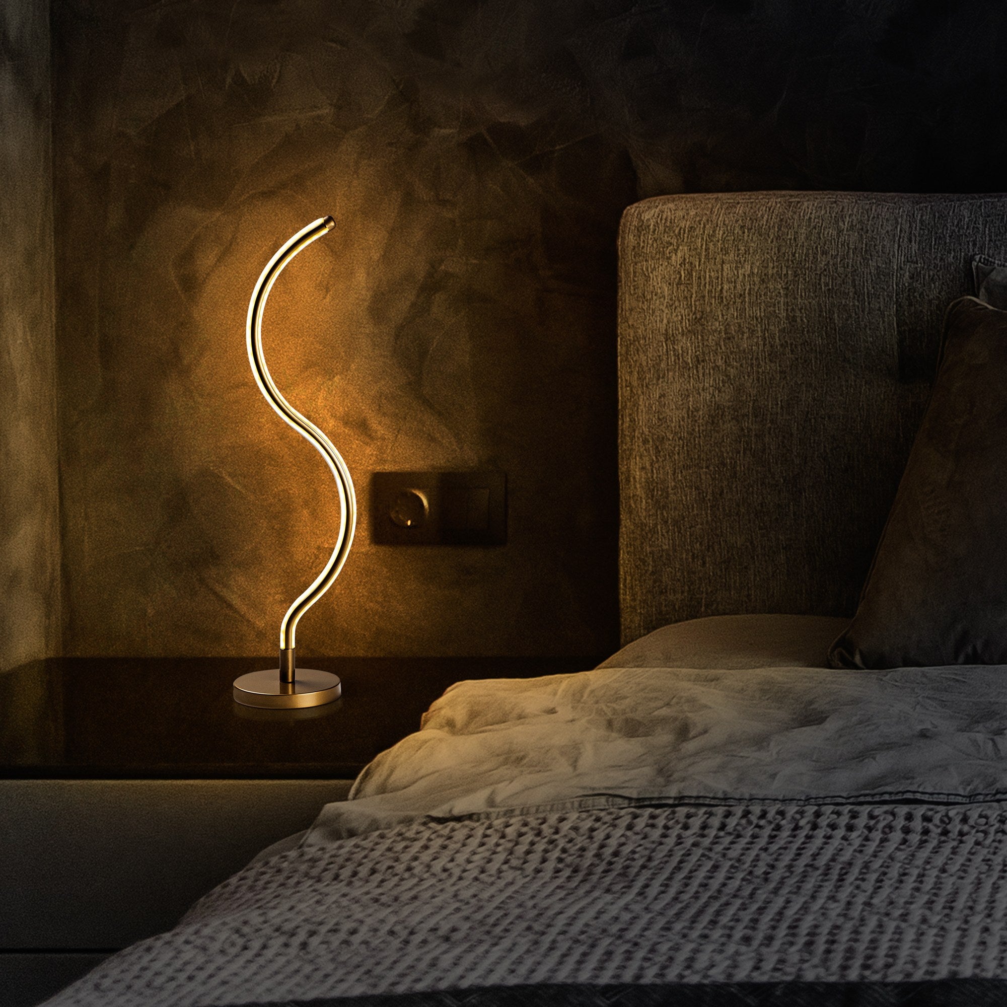 Candeeiro de Mesa Elegante Dourada, Corpo de Metal, 25 cm de Diâmetro, 40 cm de Altura | Interruptor Liga/Desliga, 80 CRI, LED 12W 3000K | Ideal para Decoração e Iluminação Moderna