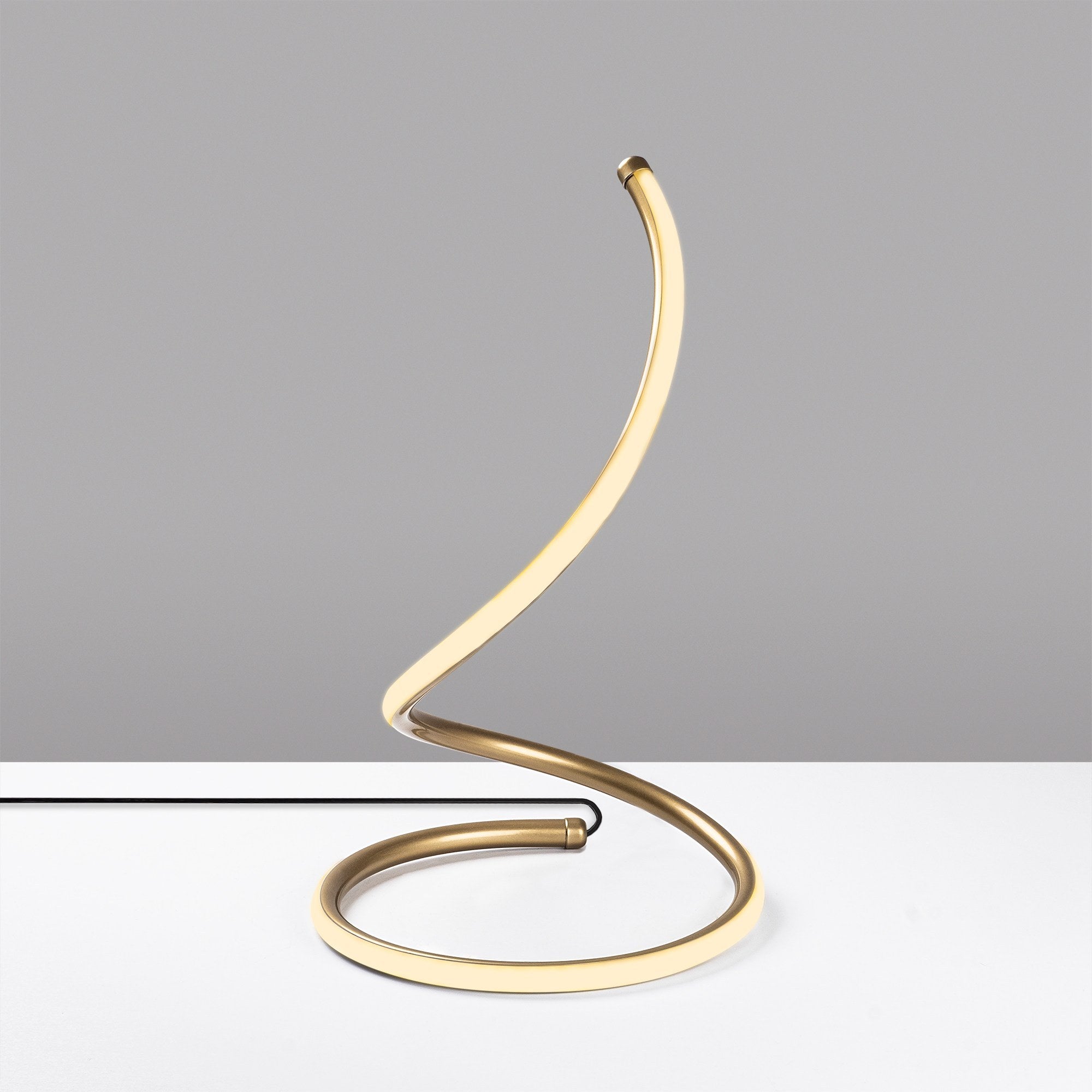 Candeeiro de Mesa Elegante Dourada, Corpo de Metal, 25 cm de Diâmetro, 40 cm de Altura | Interruptor Liga/Desliga, 80 CRI, LED 12W 3000K | Ideal para Decoração e Iluminação Moderna