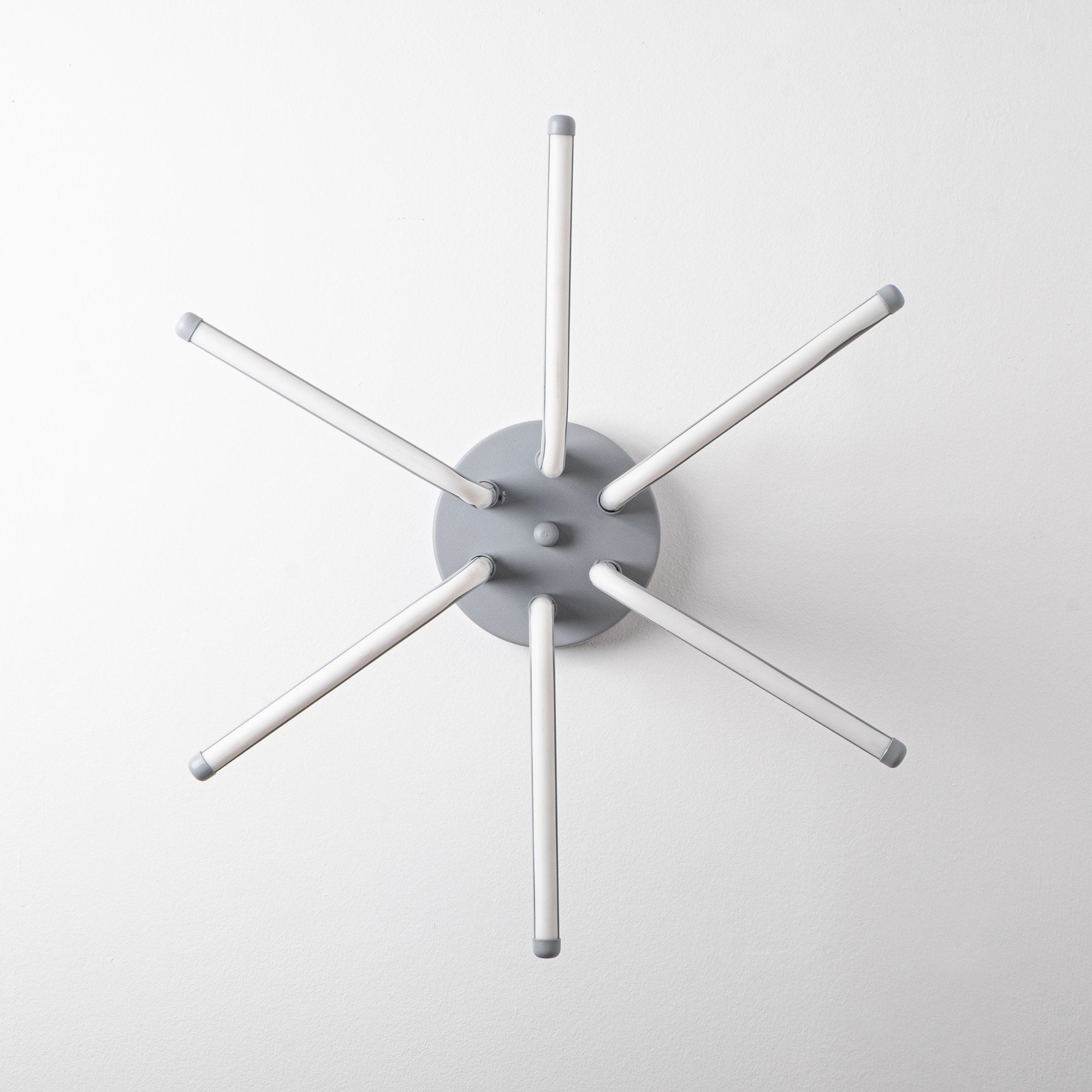 Candeeiro de Teto Cinza Elegante, Corpo de Metal, 55 cm de Largura x 25 cm de Altura | LED SMD 28W 3000K | Iluminação Elegante para Decoração e Ambiente Modernos