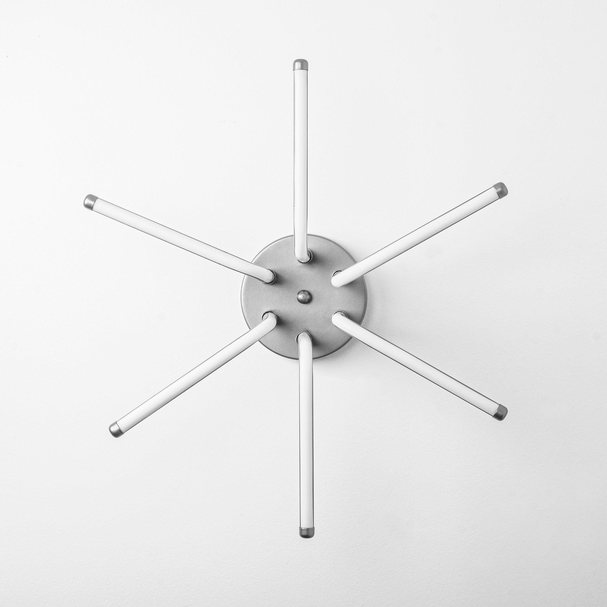 Candeeiro de Teto Cromado Elegante, Corpo em Metal, 55 cm de Largura x 25 cm de Altura | LED SMD 28W 3000K | Iluminação Elegante para Decoração Moderna