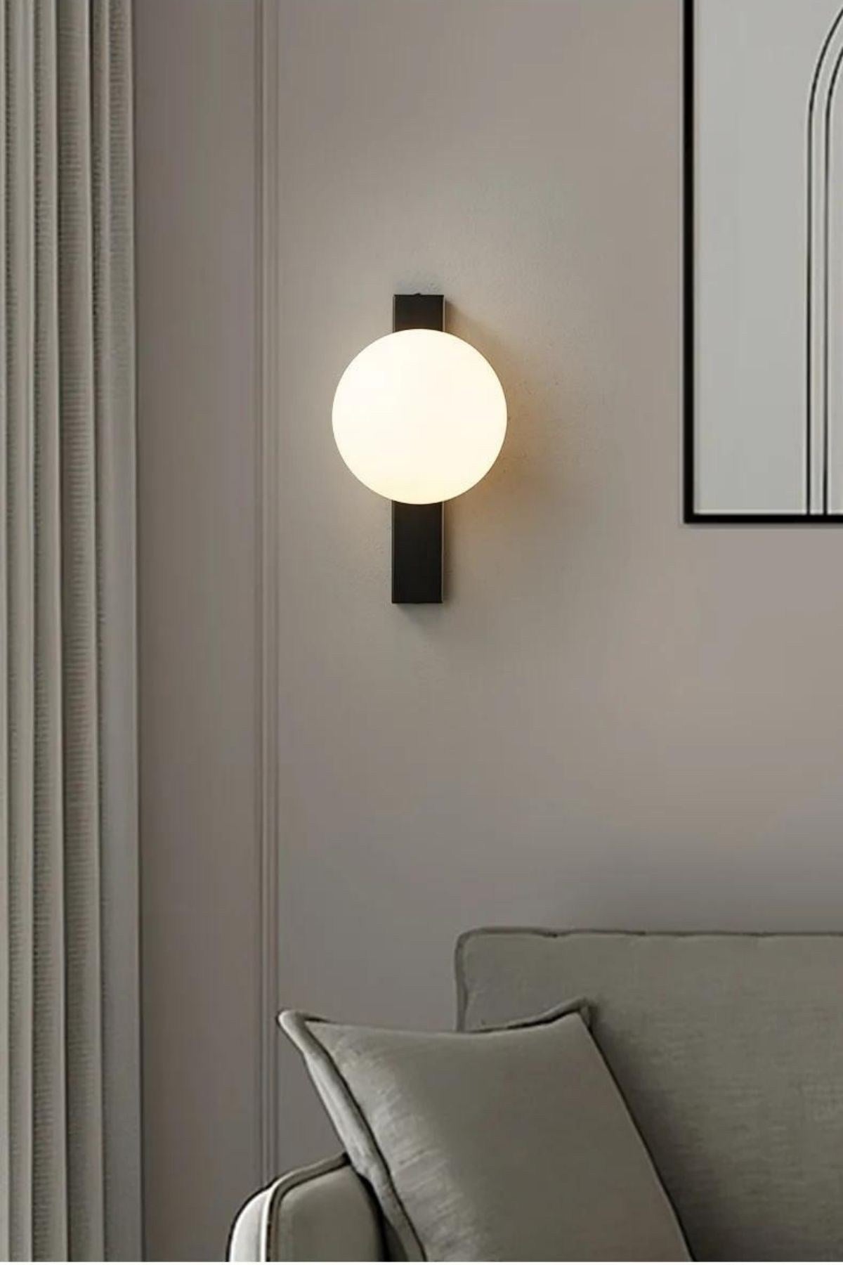 Candeeiro de Parede – 45 cm – Preto e creme – Metal e vidro