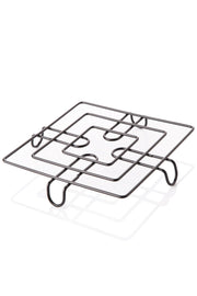 Tripé – 22 x 22 x 2,5 cm – Preto – Metal