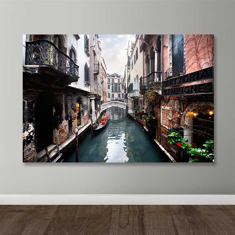 Tela Decorativa em Canvas Multicolor com Moldura de Madeira (3–4 cm) - 100 x 140 cm