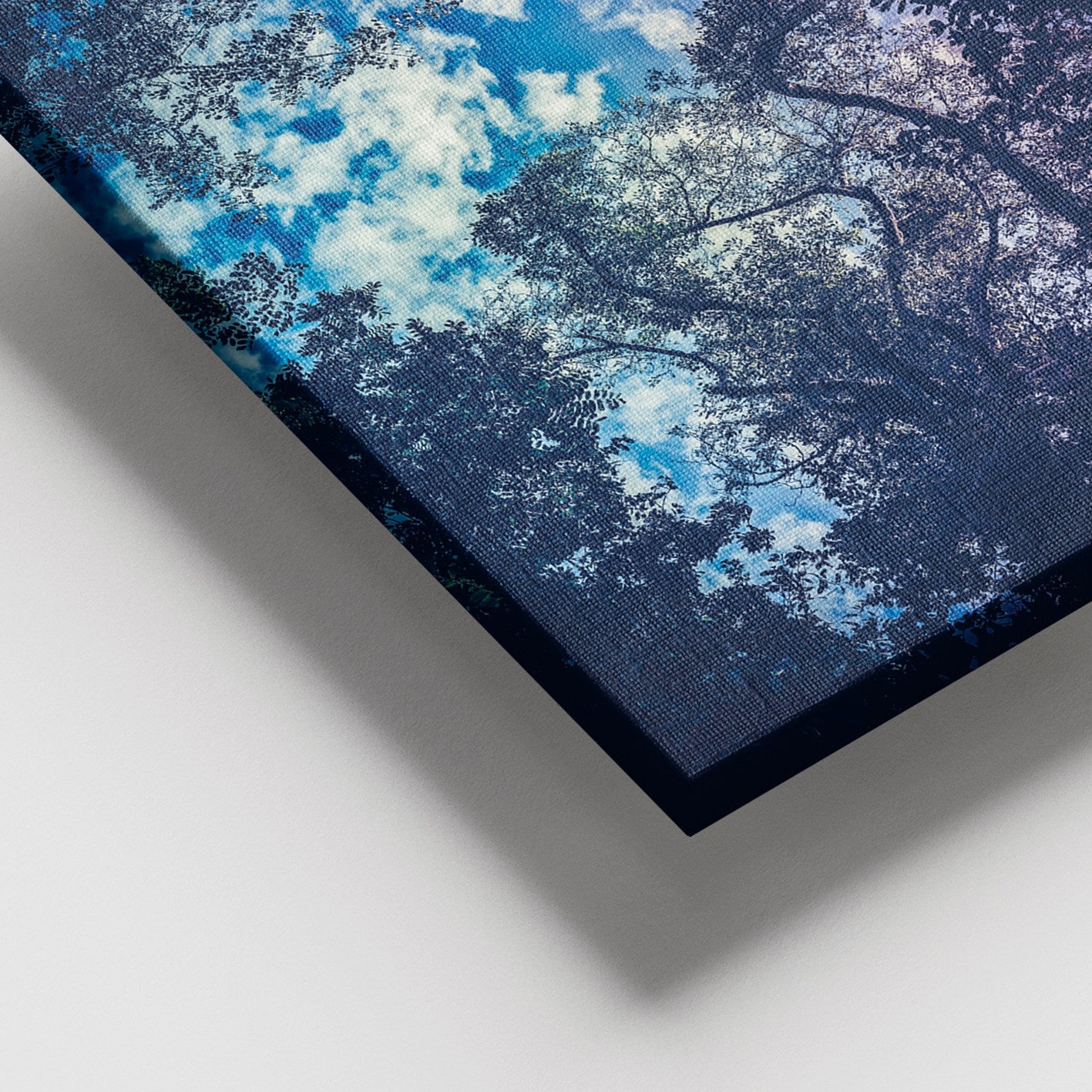 Quadro em Tela Decorativa Multicor 100x140 cm com Moldura de Madeira (3–4 cm) – 100% Canvas