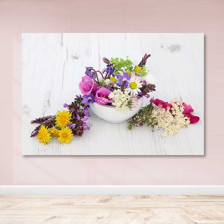 Quadro em Tela Decorativa Multicolor, 100x140 cm — 100% Tela, Moldura de Madeira (3–4 cm)