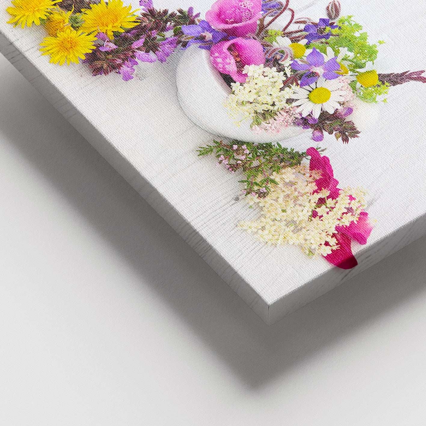 Quadro em Tela Decorativa Multicolor, 100x140 cm — 100% Tela, Moldura de Madeira (3–4 cm)