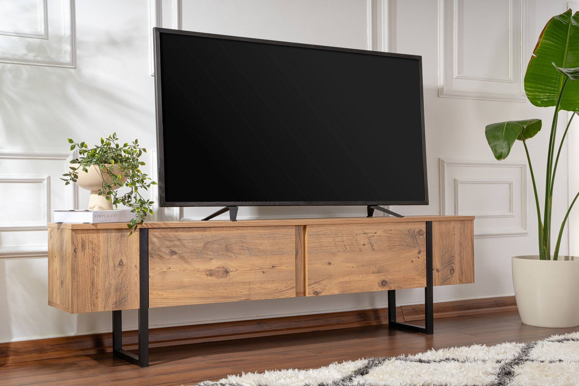 Suporte de TV elegante, pinho atlântico e preto, 180 x 50 x 29,5 cm | Painel de partículas 100% revestido de melamina, 18 mm de espessura | Design moderno para sala de estar