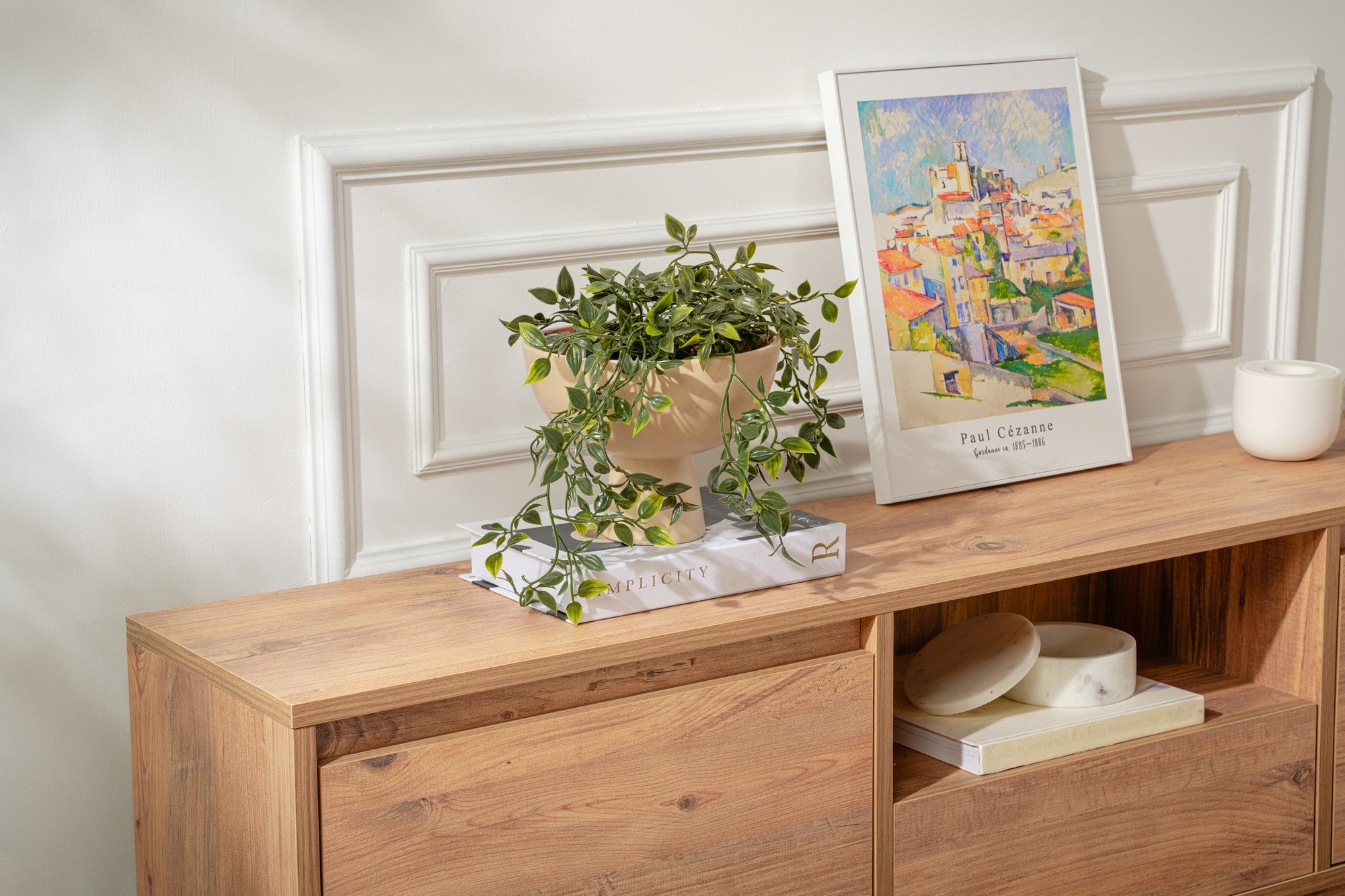 Suporte de TV elegante, pinho atlântico, 160 x 42 x 29,5 cm | Painel de partículas 100% revestido de melamina, 18 mm de espessura | Perfeito para salas de estar e espaços de entretenimento modernos