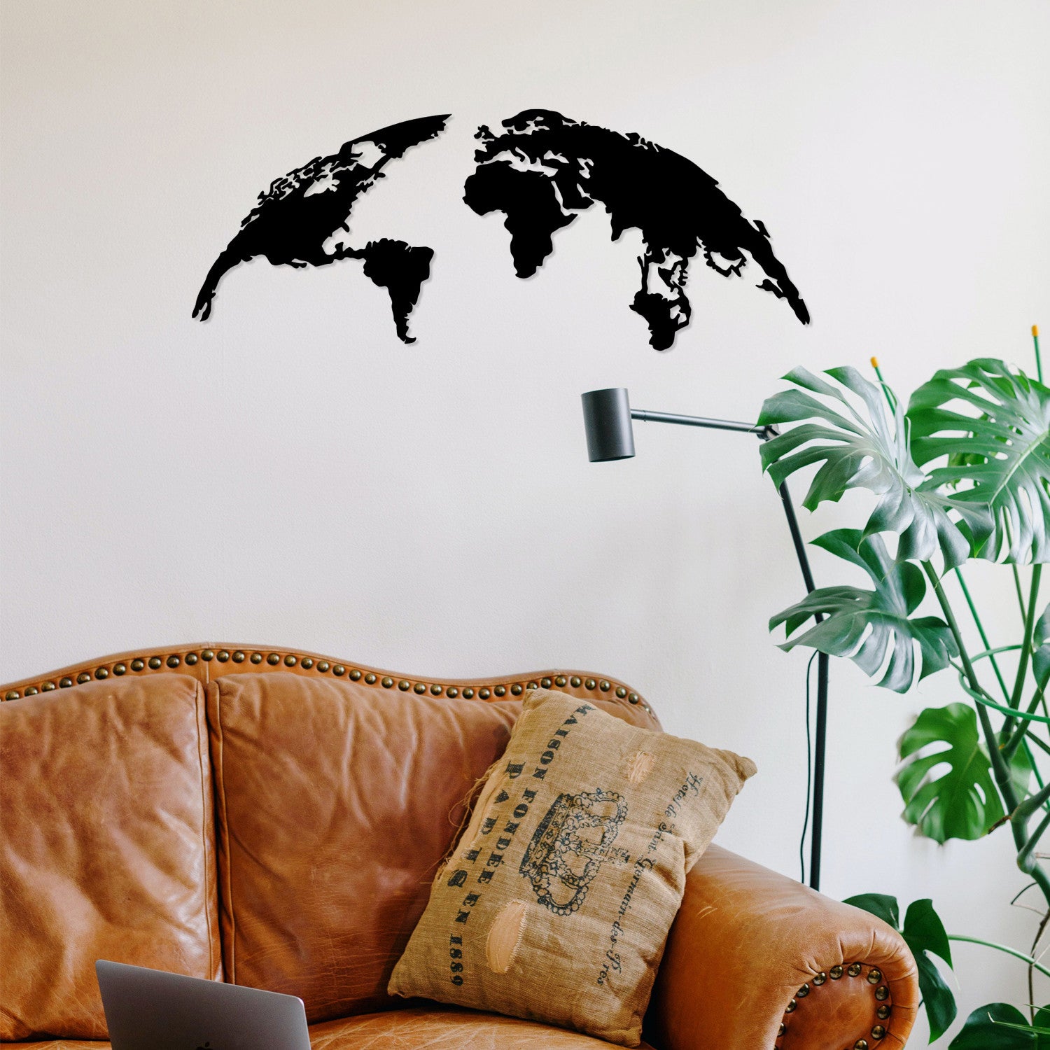 Mapa‑Mundo em Metal Preto 100x39 cm – 100% Metal, Decoração de Parede