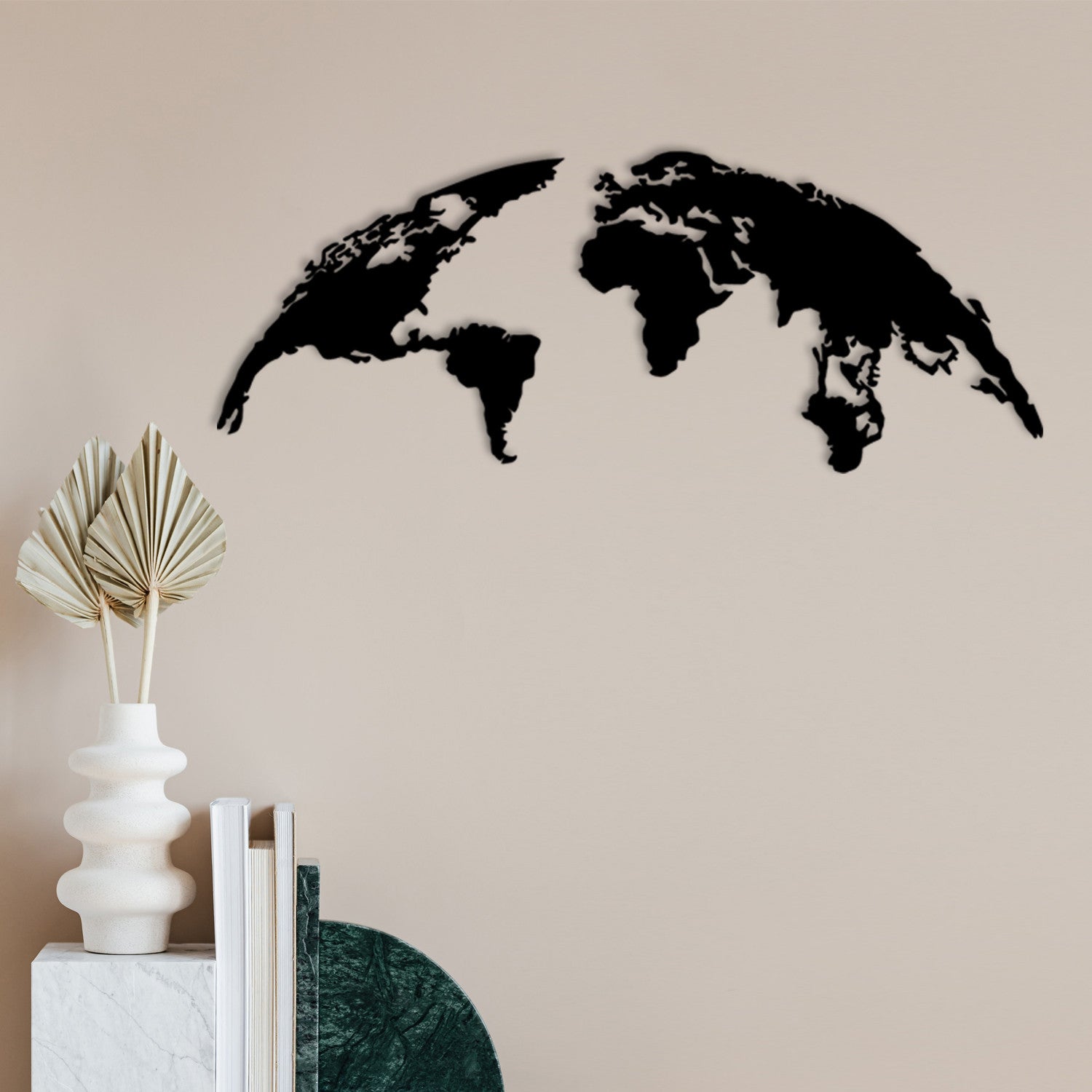 Mapa‑Mundo em Metal Preto 100x39 cm – 100% Metal, Decoração de Parede