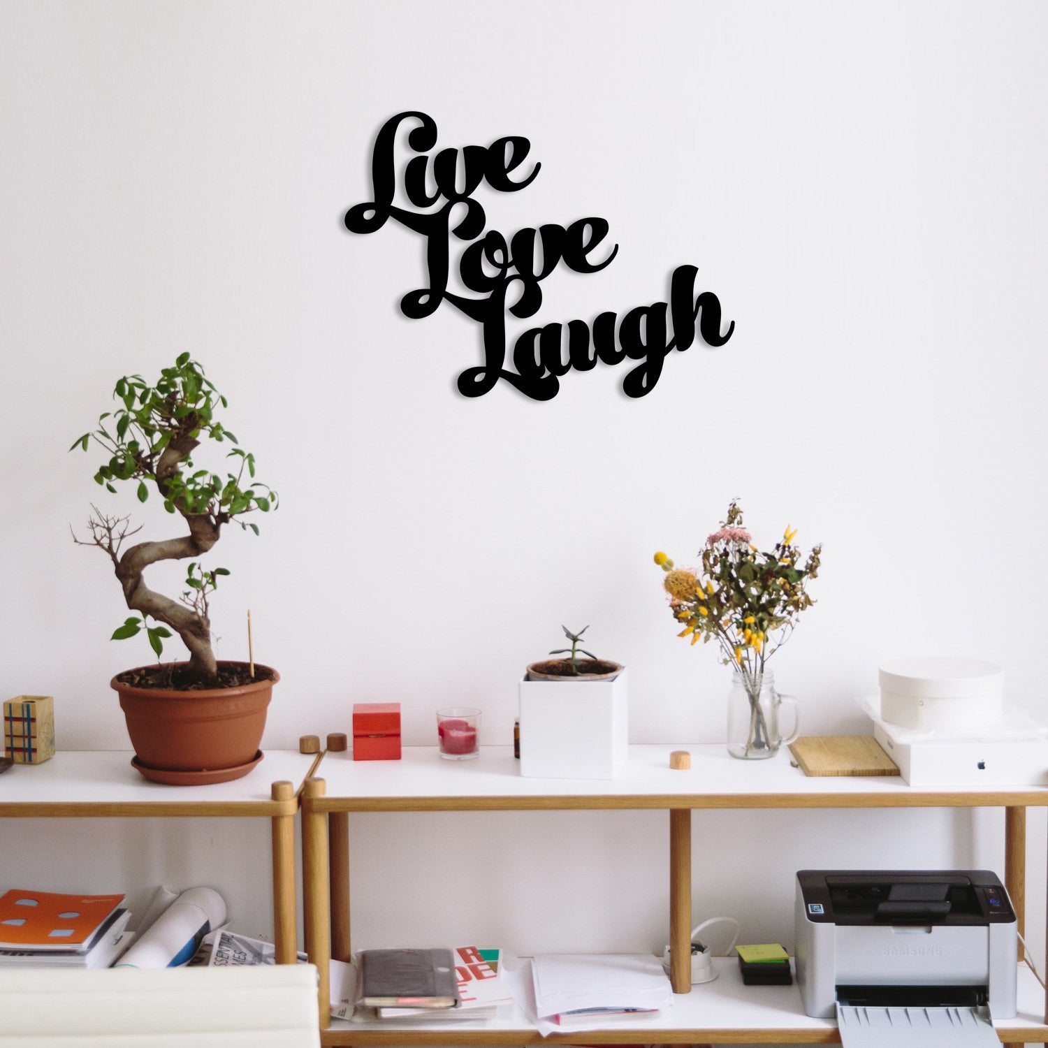 Placa Decorativa em Metal “Live Love Laugh” — Preto, 52x38 cm, 100% Metal (1,2 mm)