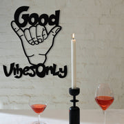 Good Vibes Only — Acessório Decorativo de Parede em Metal 100%, Preto, 52 x 58 cm