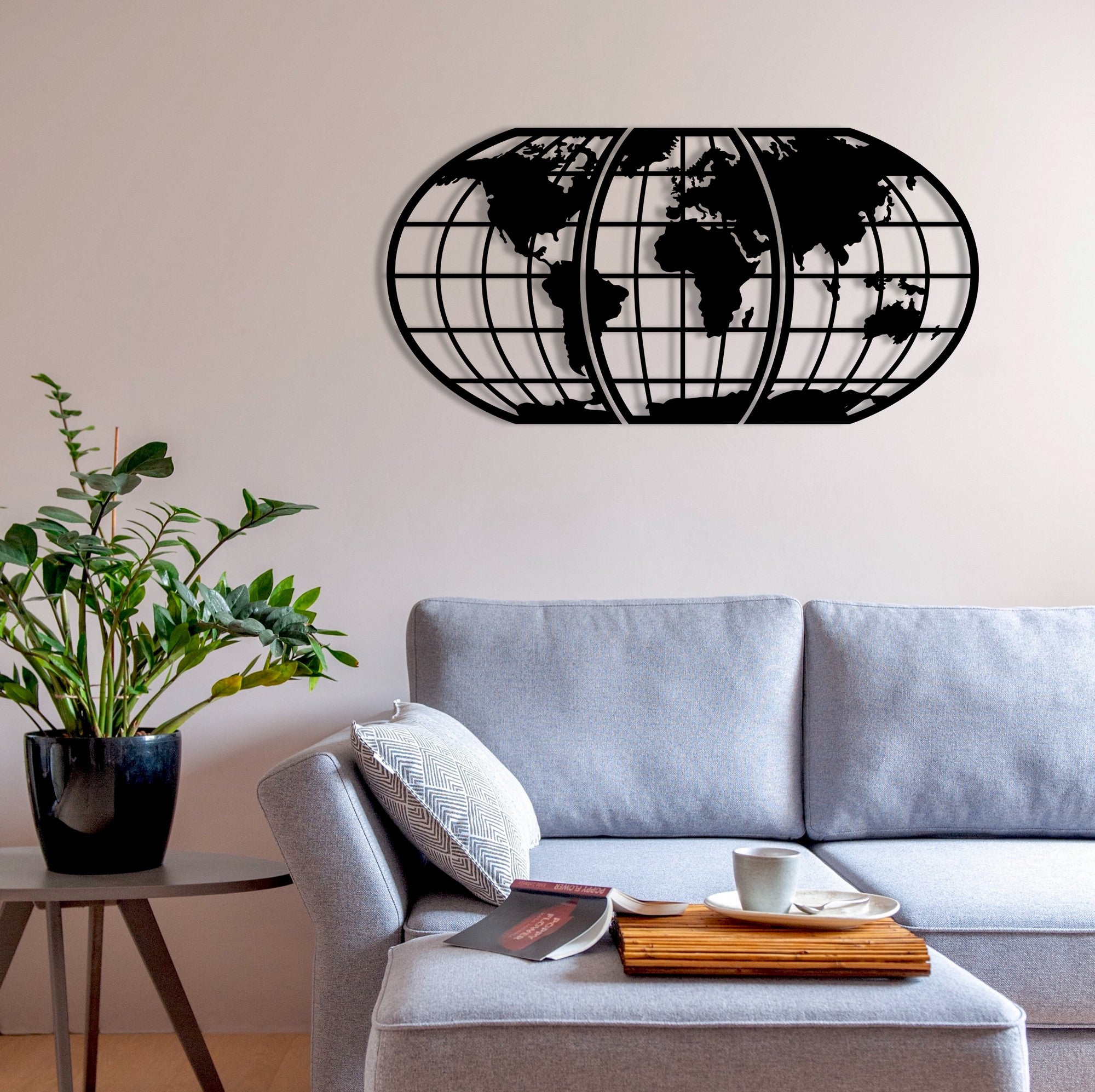 Mapa-Mundo 11 em Metal Preto - Acessório Decorativo de Parede 116 x 58 cm