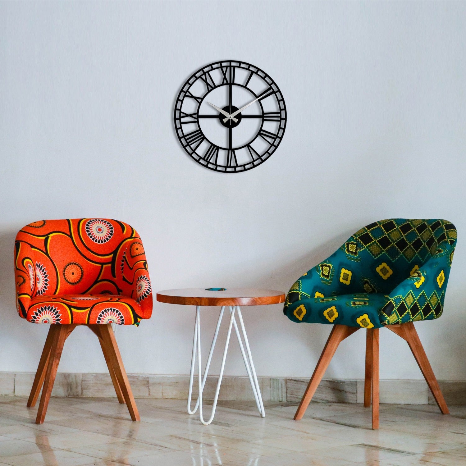Relógio de Parede Metálico Enzoclock S002 48x48 cm – Preto, Decorativo, 100% Metal (1,2 mm), funciona com 1 pilha AA