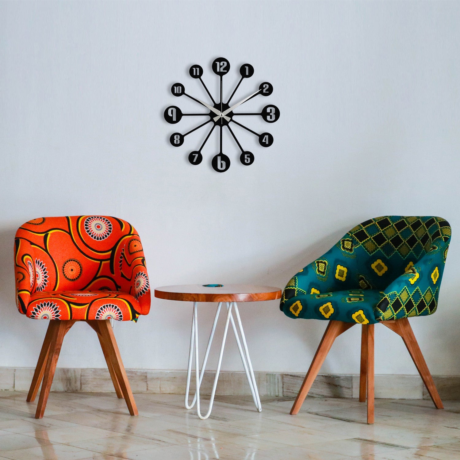 Relógio de Parede Decorativo em Metal Enzoclock S014 - Preto, 48x48 cm (funciona com 1 pilha AA, não incluída)