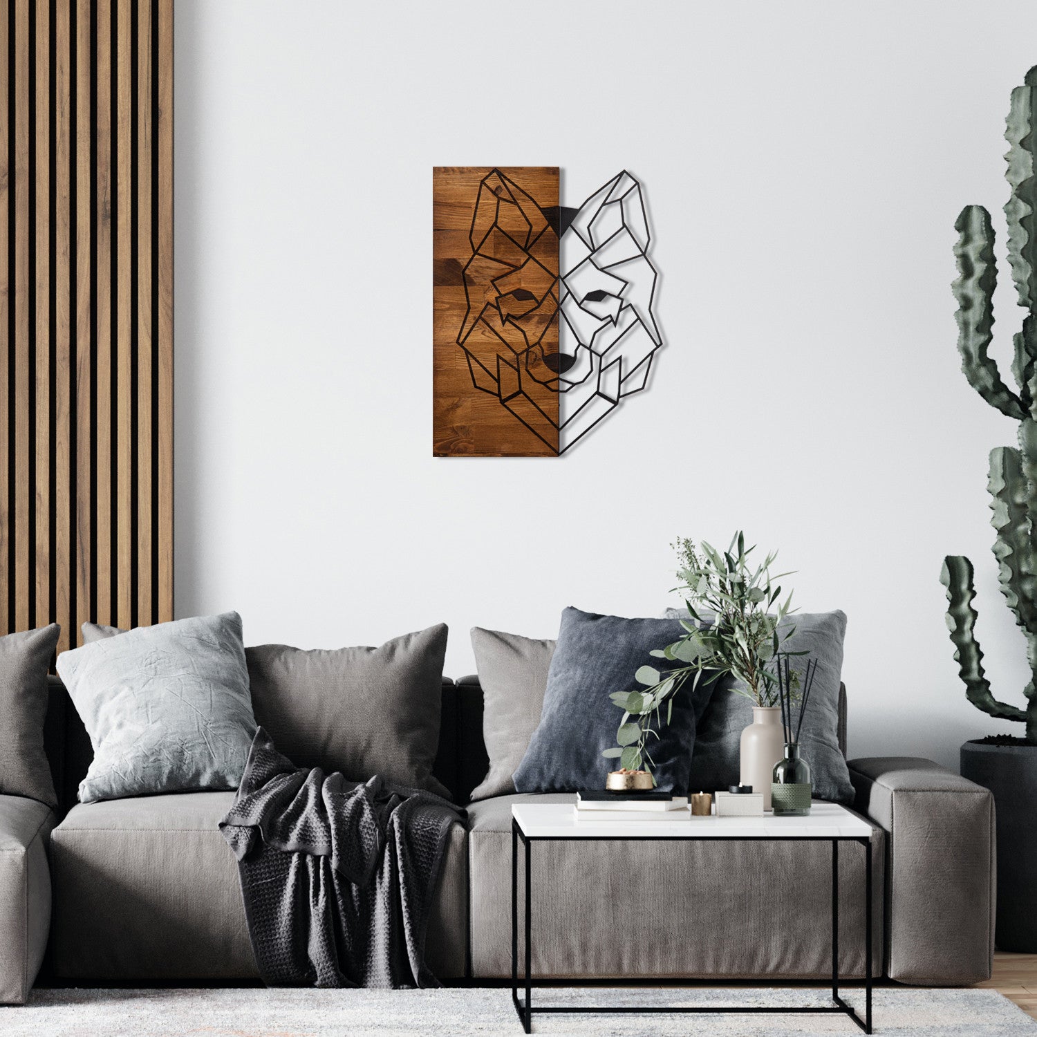 Painel Decorativo de Parede Wolf1 — Lobo em Metal Preto com Moldura de Madeira Nogueira, 45,5 x 58 cm